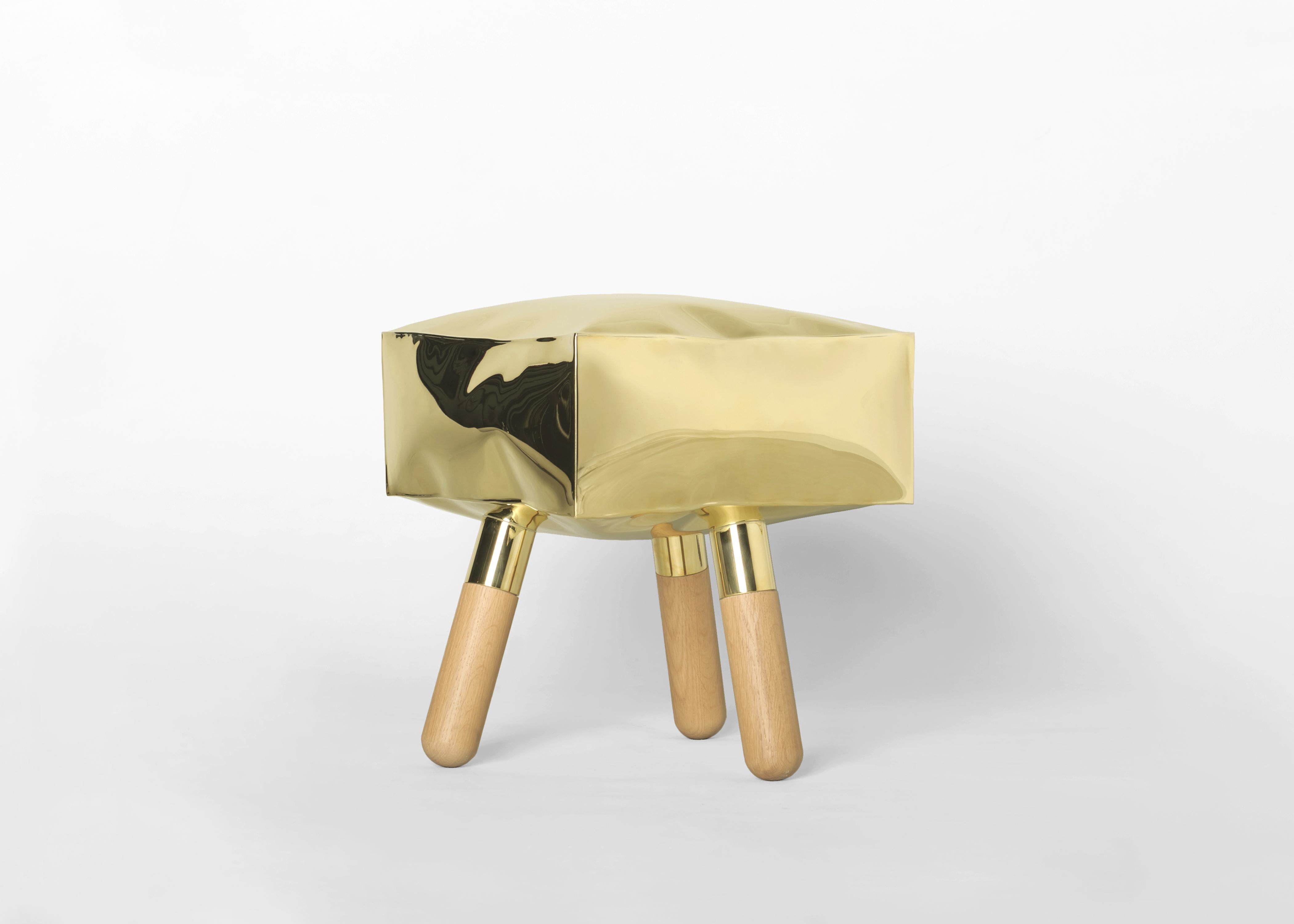 Icenine stool by Edizione Limitata
Limited Edition of 15+3 AP pieces. Signed and numbered.
Designers: Simone Fanciullacci, Antonio De Marco
Dimensions: H 41 × W 35 × L 35 cm
Materials: Polished brass, solid oakwood

Edizione Limitata, that is to say