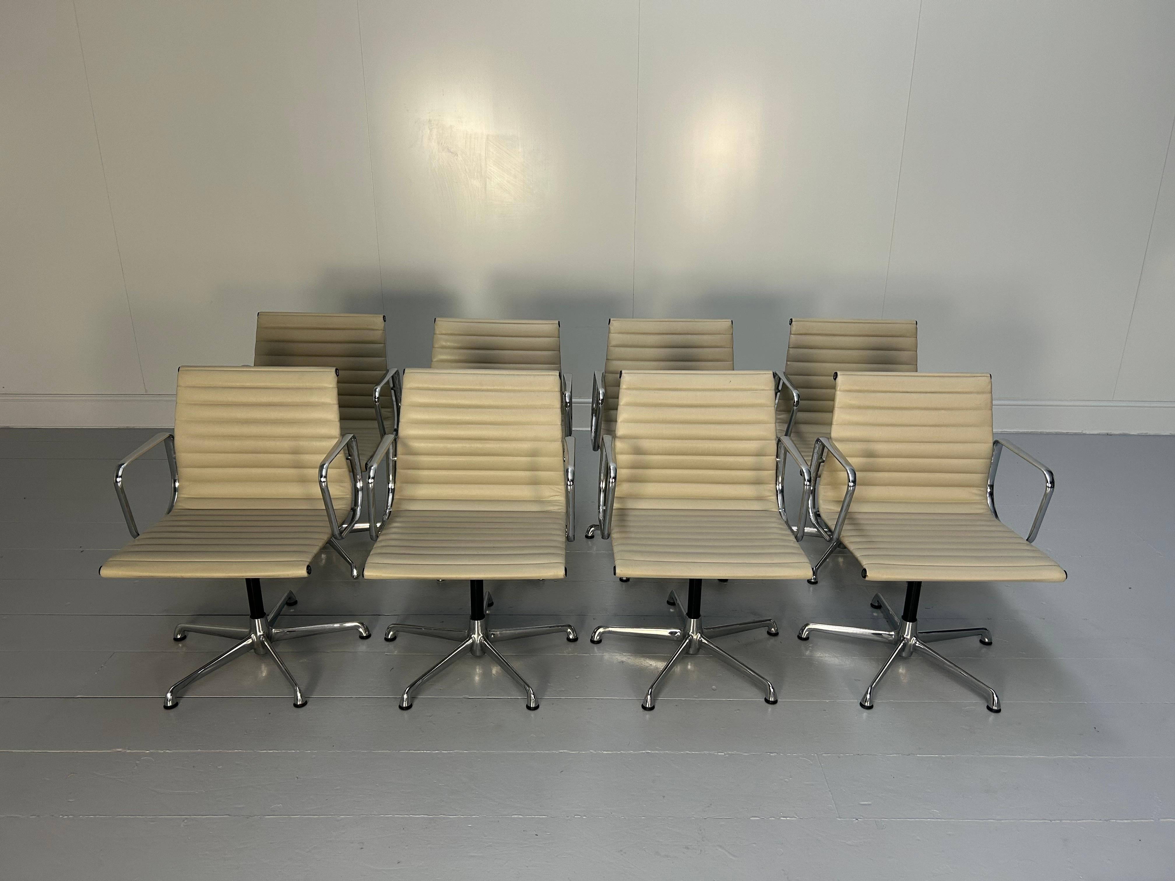 ICF Vitra Sedia Eames 