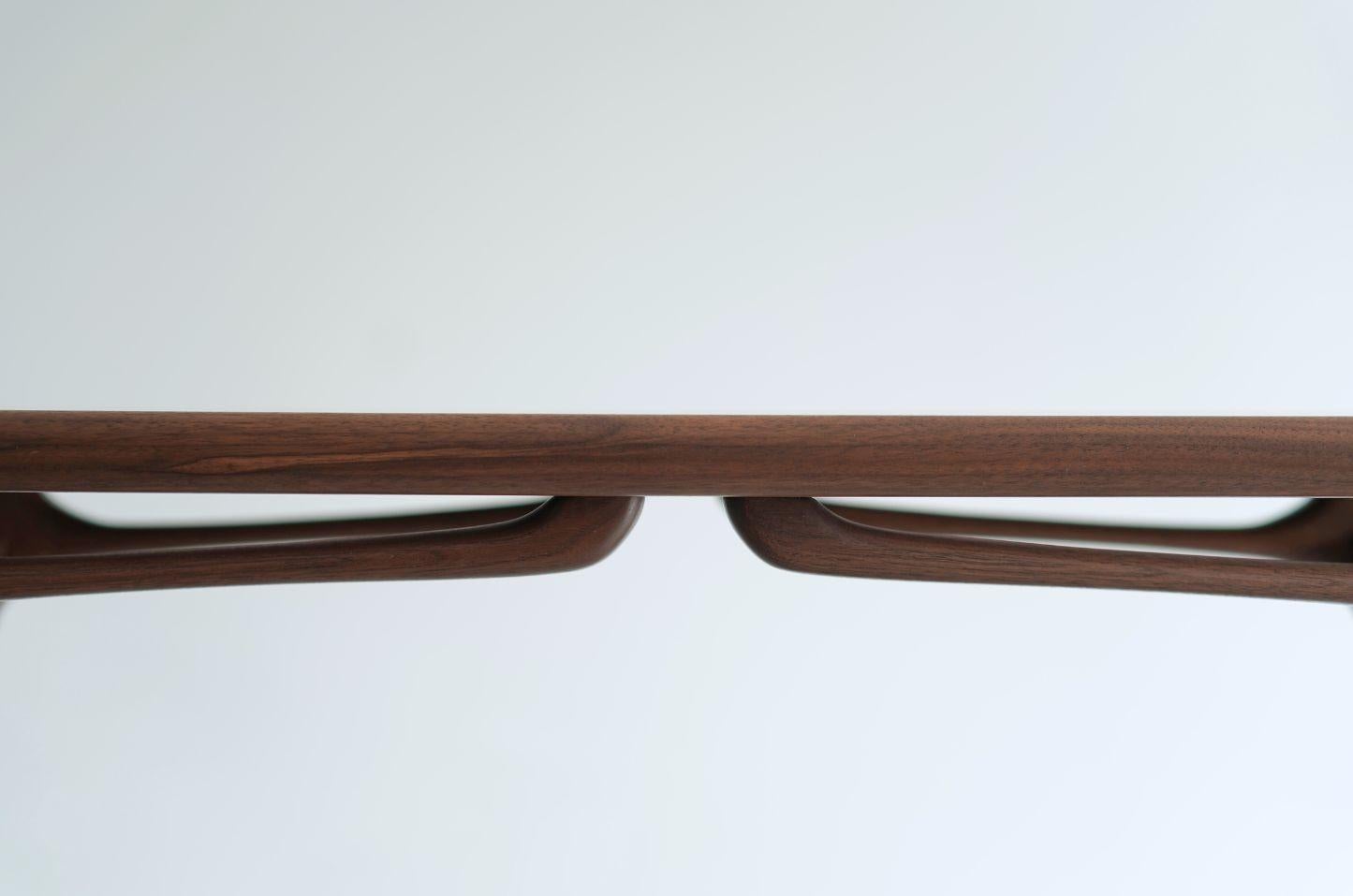 Table console ICO en noyer foncé en vente 1