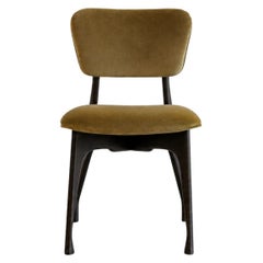 Silla de comedor ICO en nogal espresso de Stamford Modern