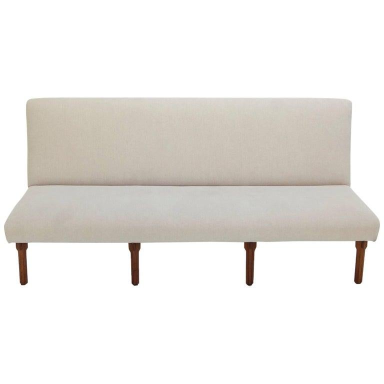 Ico & Luisa Parisi Large Italian mid-century sofa model 869, walnut, cream white In Excellent Condition For Sale In Barcelona, ES