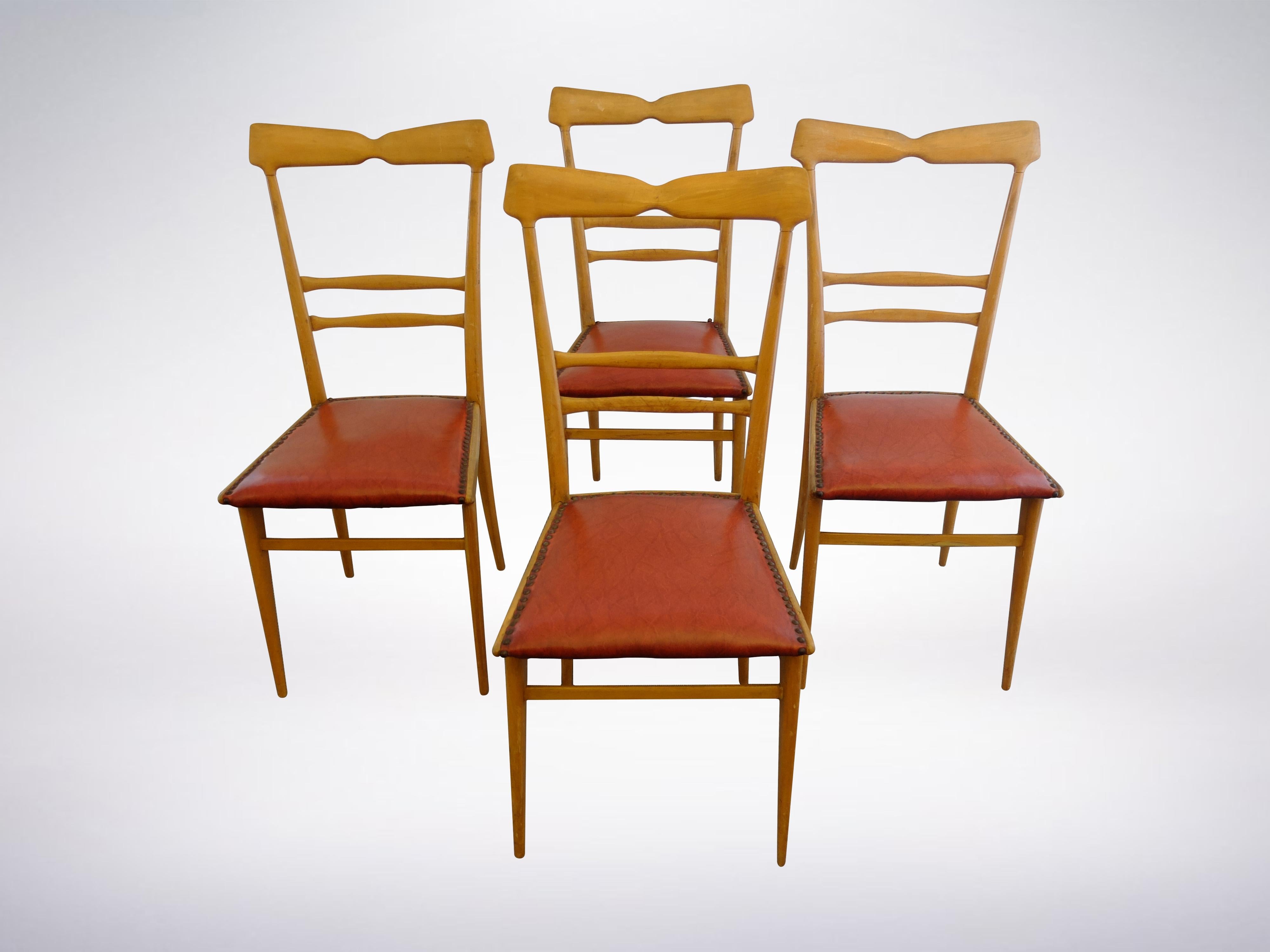 Ico Parisi and Luisa Parisi, Italian mid-century Set of 4 leather dining chairs, 1950
These dining chairs are a perfect set displaying style and sturdiness. 


Please note : the 