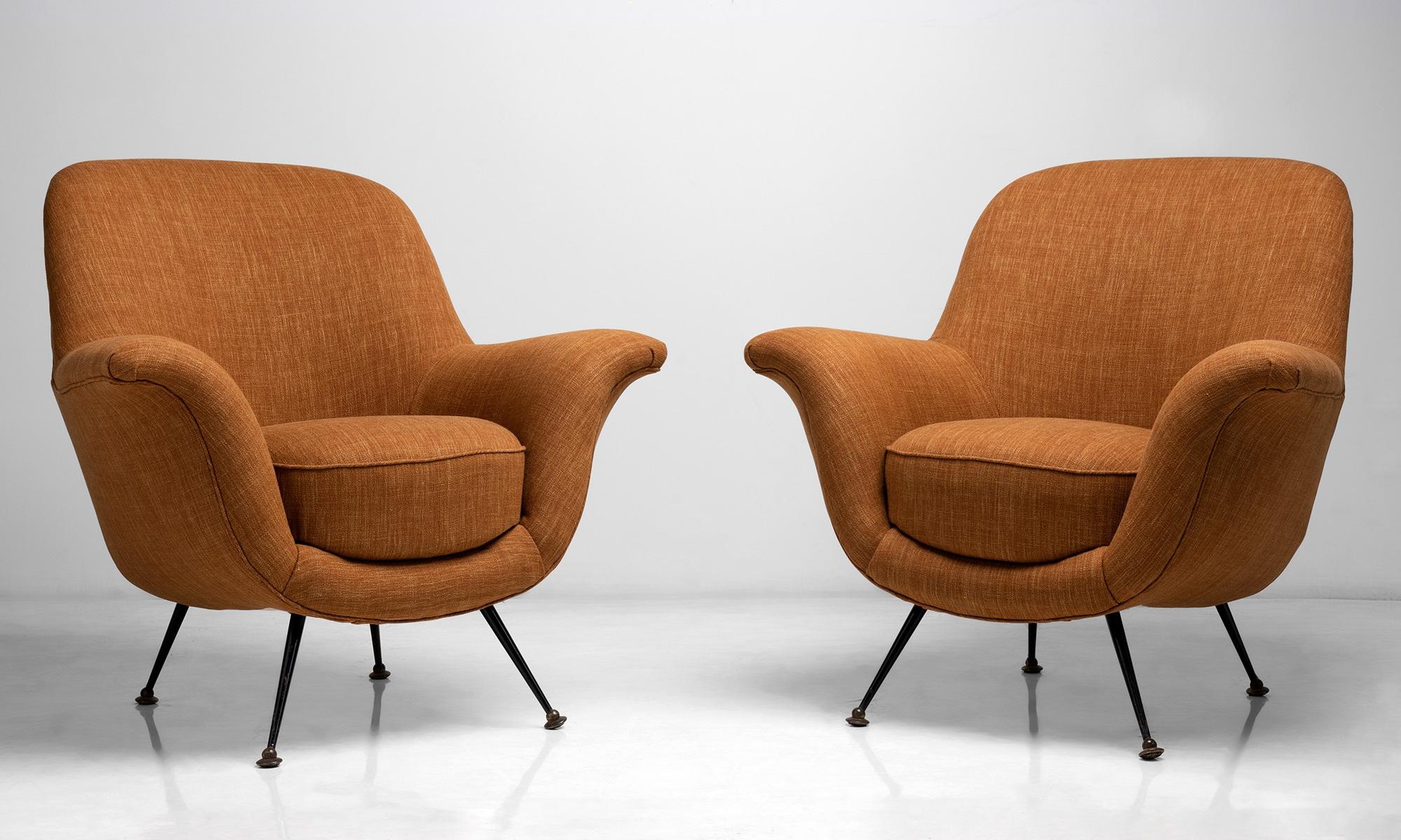 Ico Parisi armchairs

Italy circa 1950

Recently upholstered in wool blend by Maharam.

Measures: 33.5” L x 29.5” D x 32.5” H x 17”seat.
  