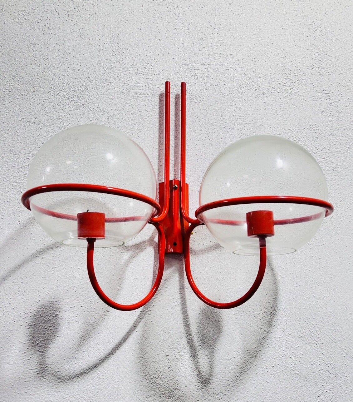 Ico Parisi Arteluce Lampada Da Parete MOD. 149 Design Modernariato 1960er Jahre.

Rarissima e Meravigliosa lampada da parete 2 Luci, in metallo verniciato di colore rosso, diffusori in vetro trasparente.

L'articolo è in ottime condizioni