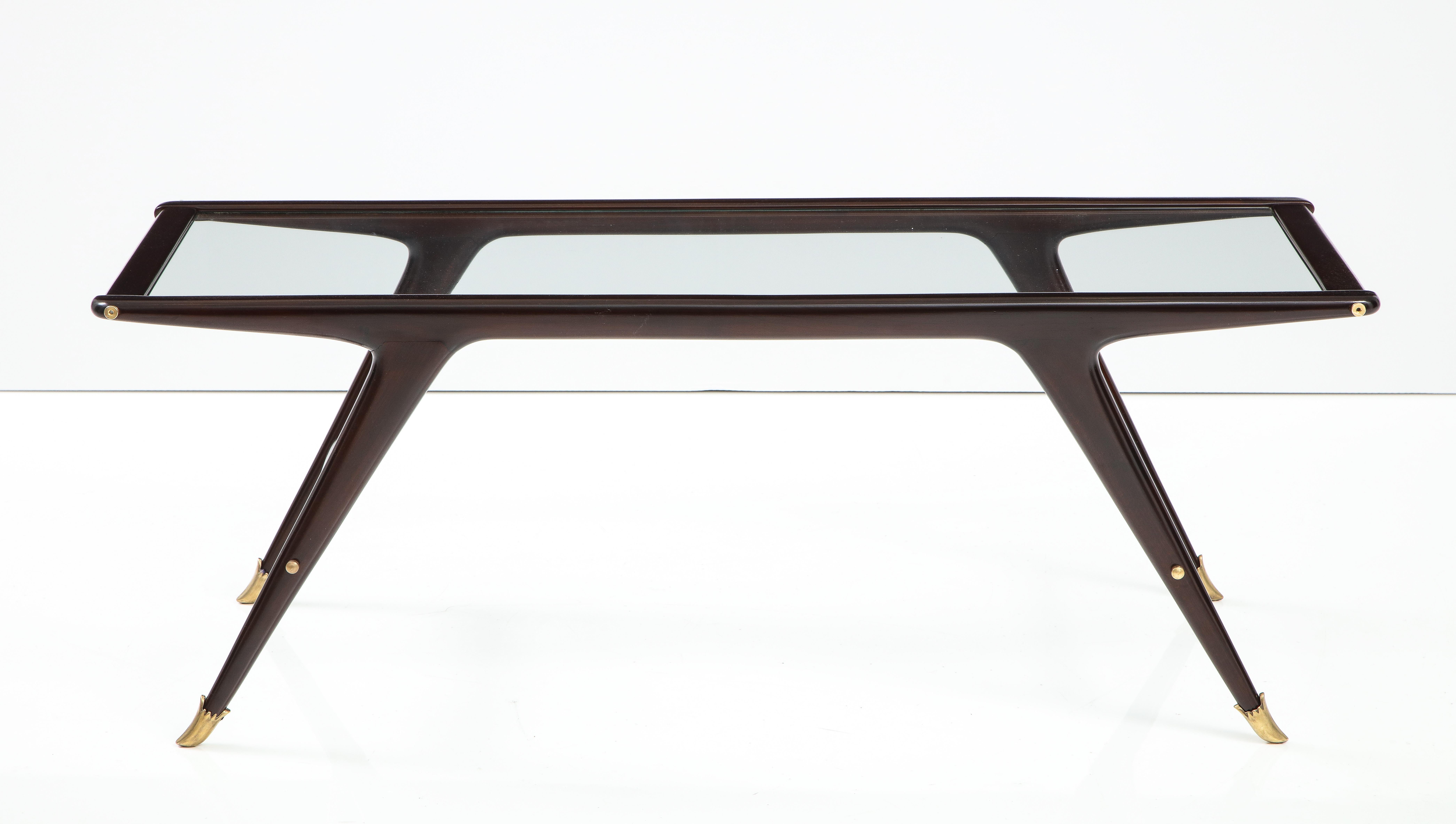 Stunning 1950's Mid-Century Modern sculptural coffee table attributed to Ico Parisi, fully restored with minor wear and patina due to age and use.