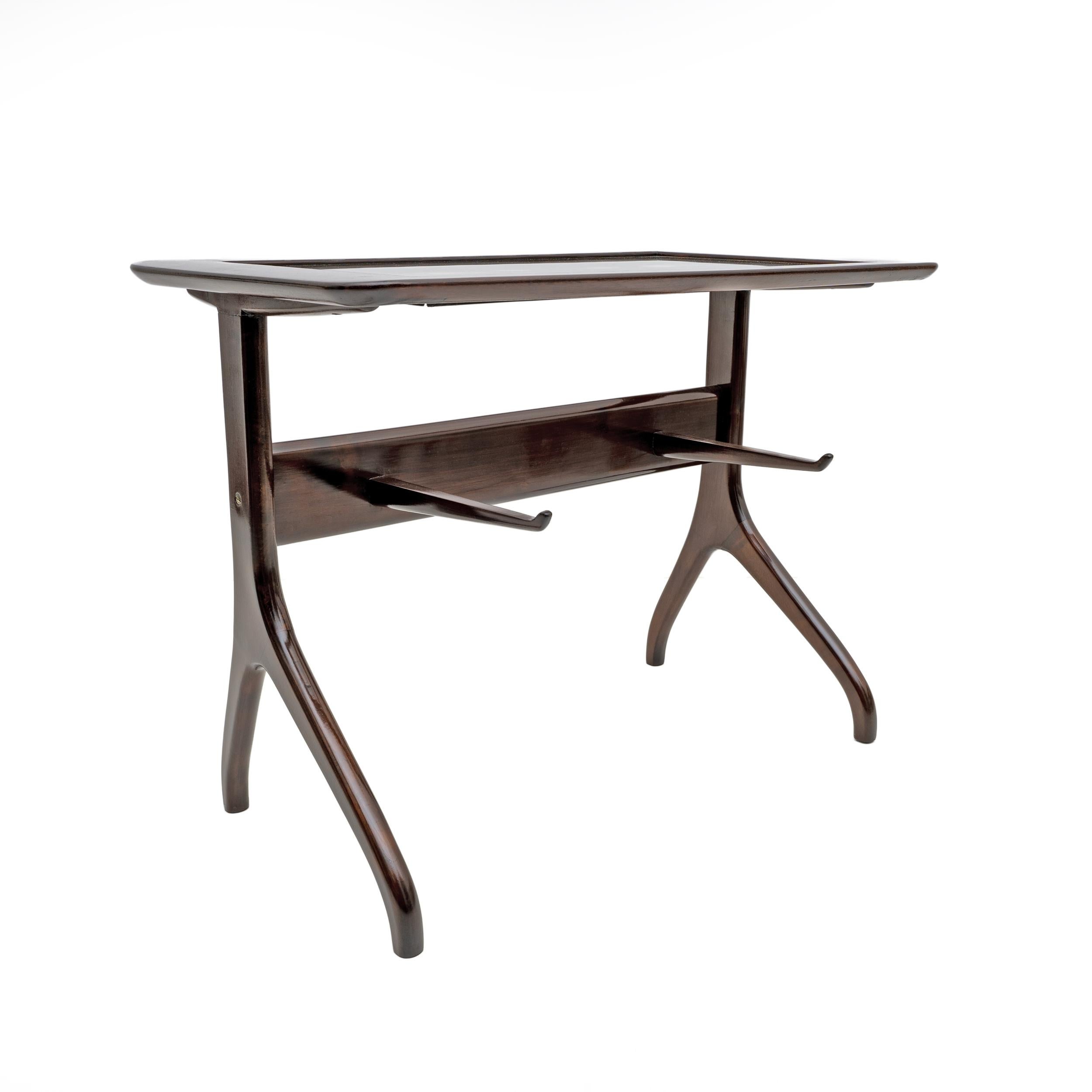 Ico Parisi Attributed Mid-Century Modern Italian Tray Table For Sale 5