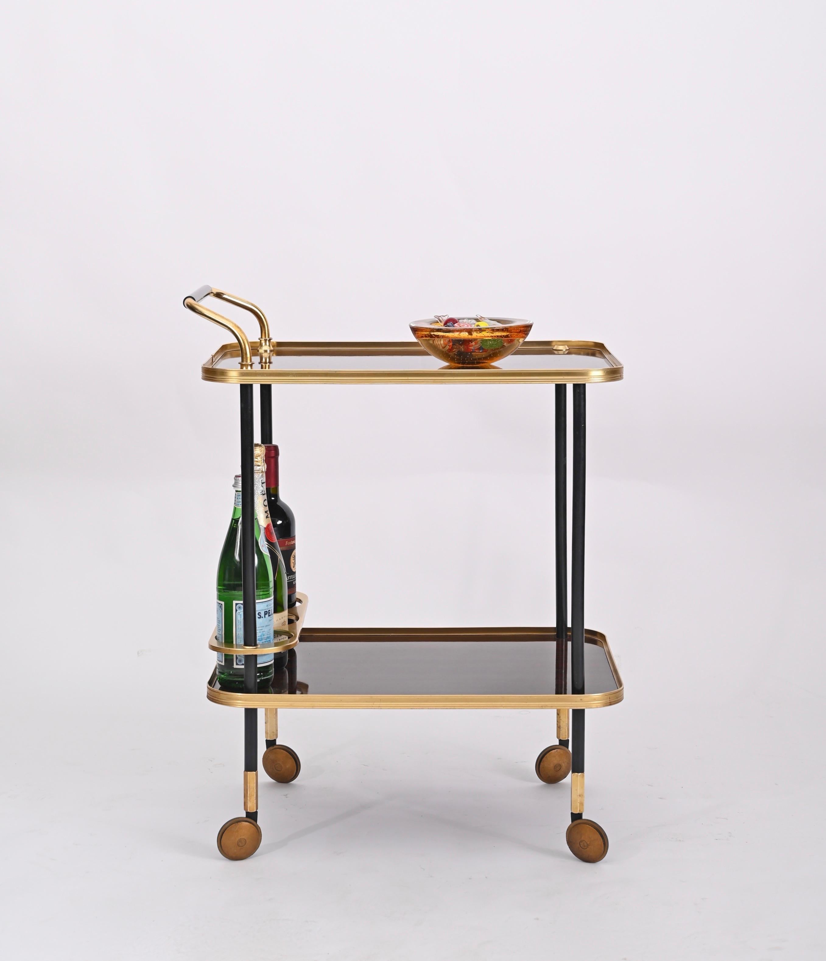 Ico Parisi Bar Cart with Bottle Holder, Formica and Brass, MB Italy, 1960s In Good Condition In Roma, IT
