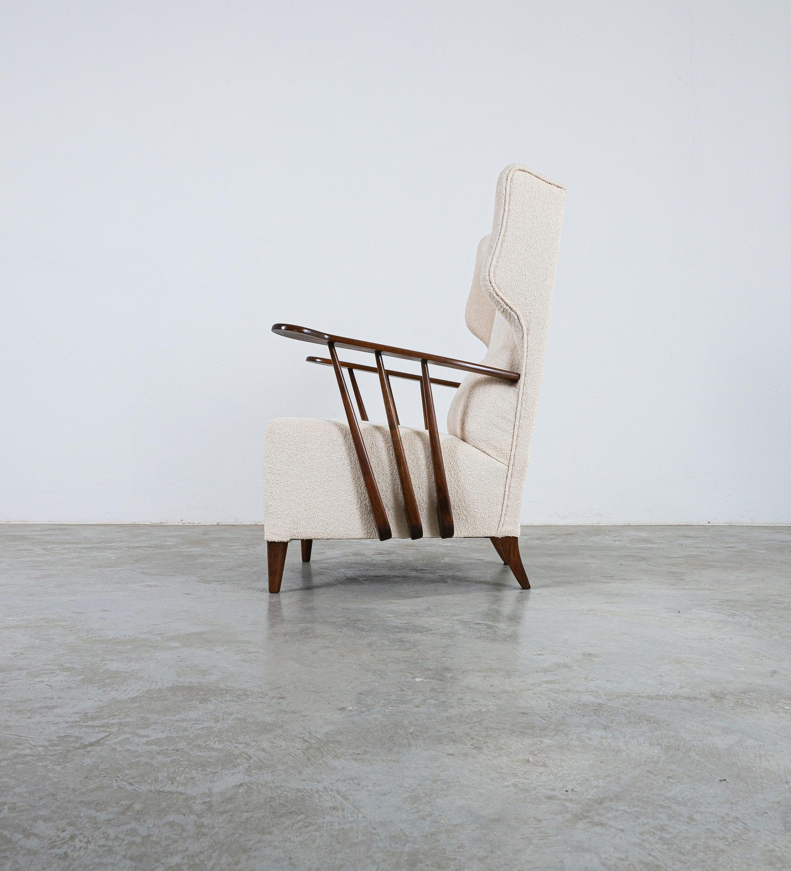 Ico Parisi Bergère Lounge Armchair Creme Bouclé Walnut, Italy 1950 For Sale 5