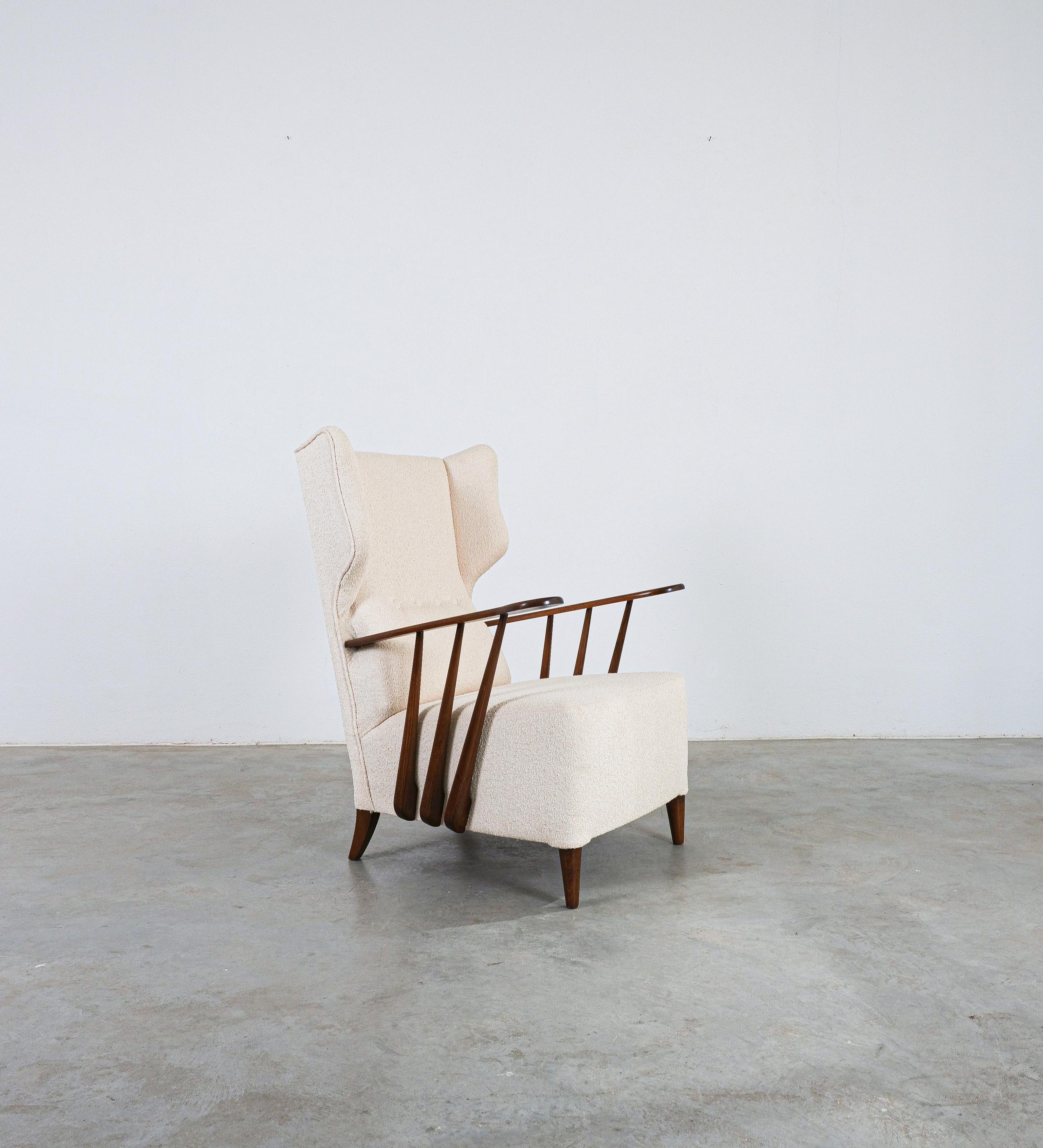 Ico Parisi Bergère Lounge Armchair Creme Bouclé Walnut, Italy 1950 For Sale 8