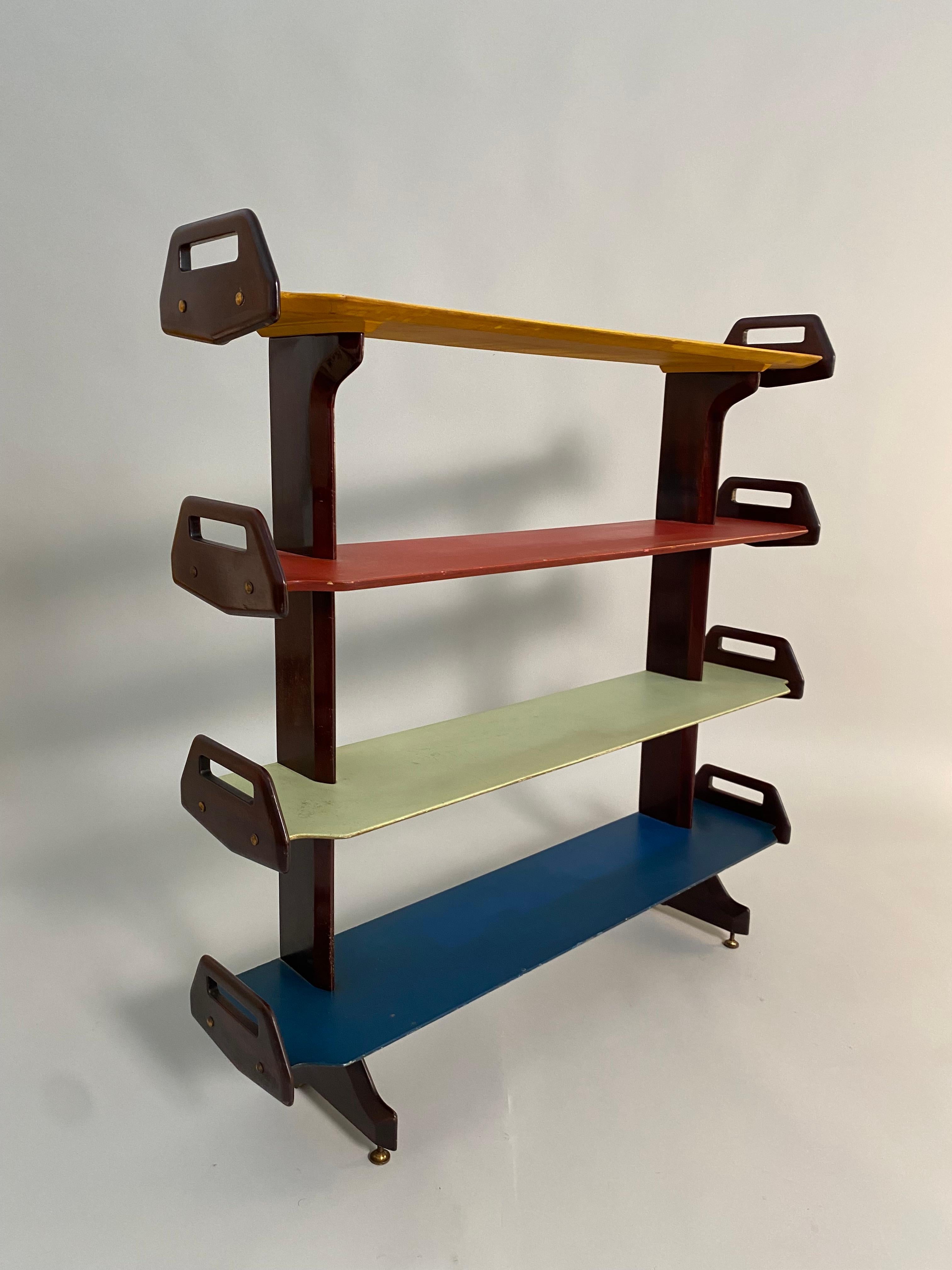 Lacquered Ico Parisi Bookcase in wood and brass, mod. 457, Italy 1955 For Sale