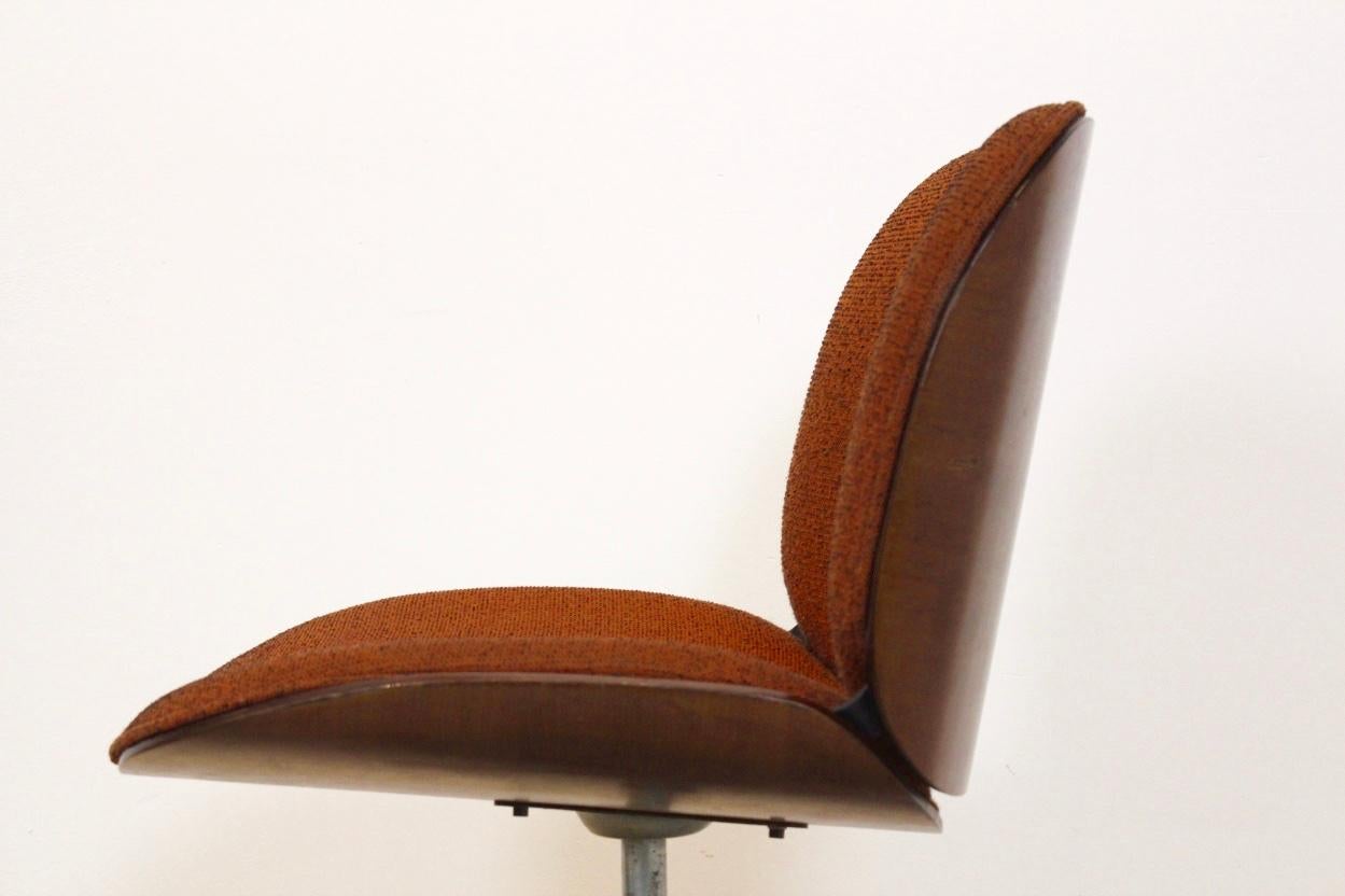 Ico Parisi Chair in Walnut for MIM, Roma Italy 1960s In Good Condition In Voorburg, NL