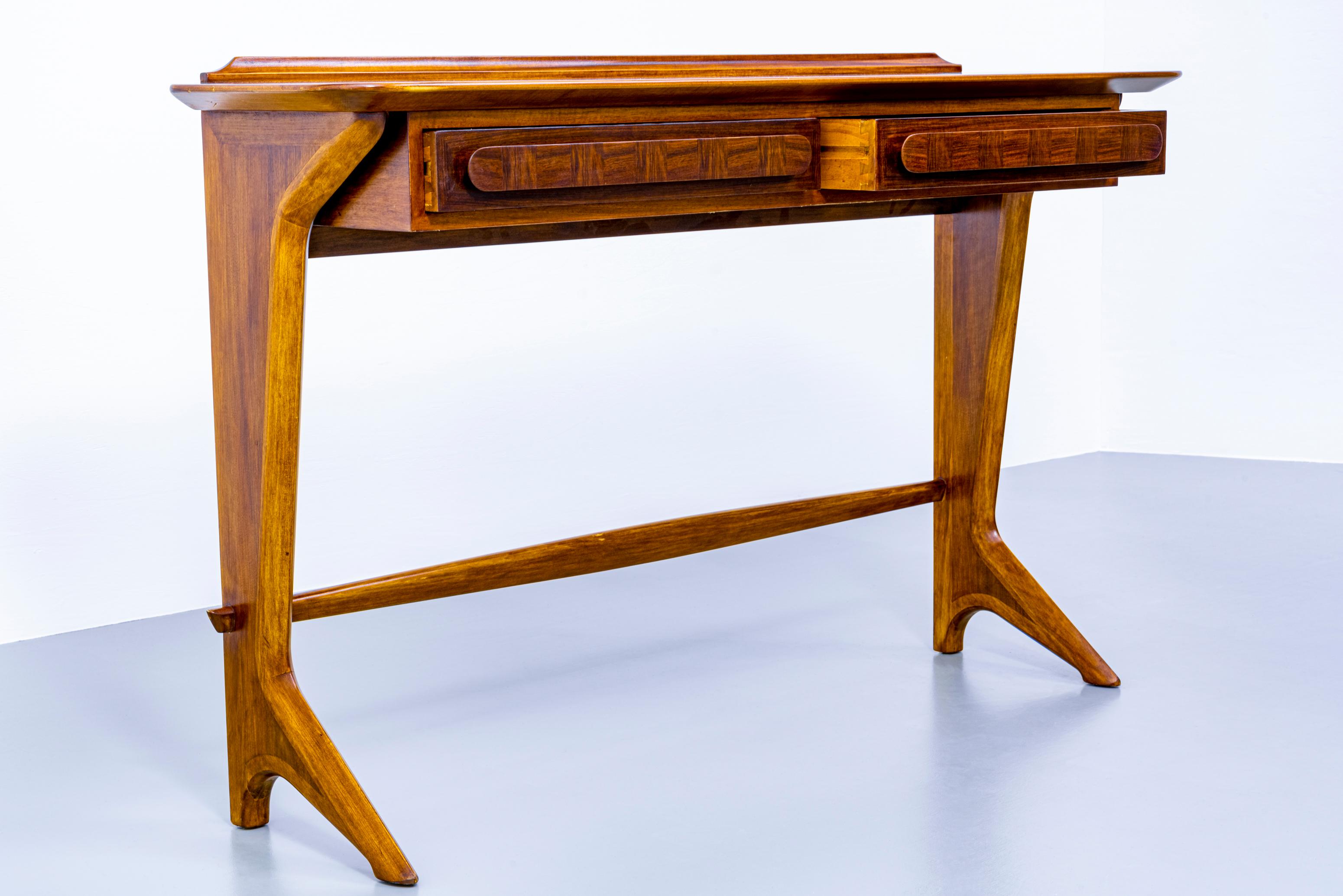 Mid-20th Century Ico Parisi Console in Walnut, Italy, 1950's For Sale