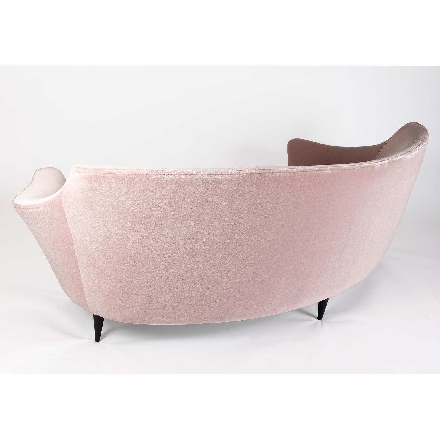 Ico Parisi Curved Four Seat Sofa, Italy, 1951 For Sale 4