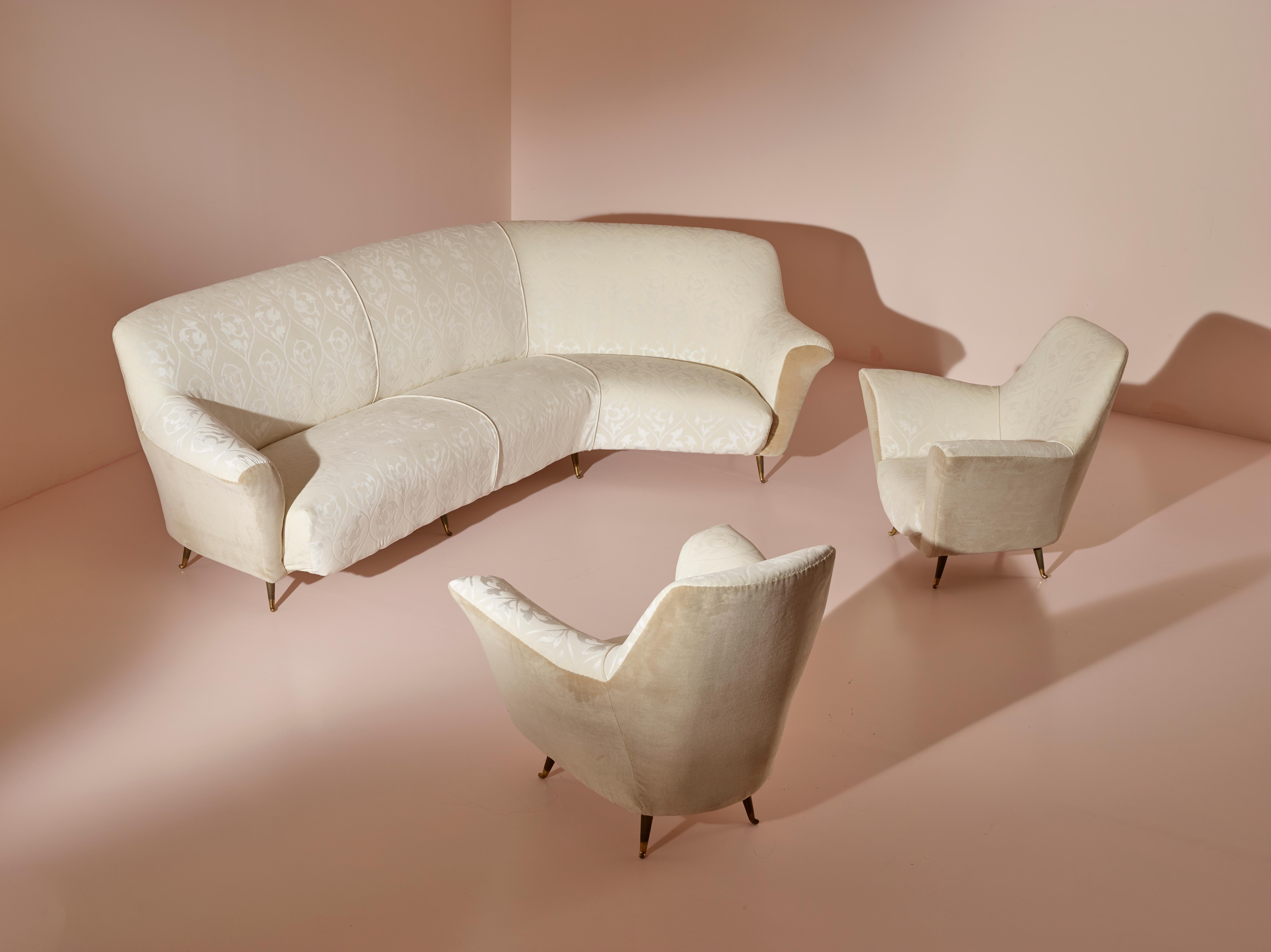 Ico Parisi Curved fabric sofa with brass legs by Isa Bergamo, Italy, 1950s For Sale 5