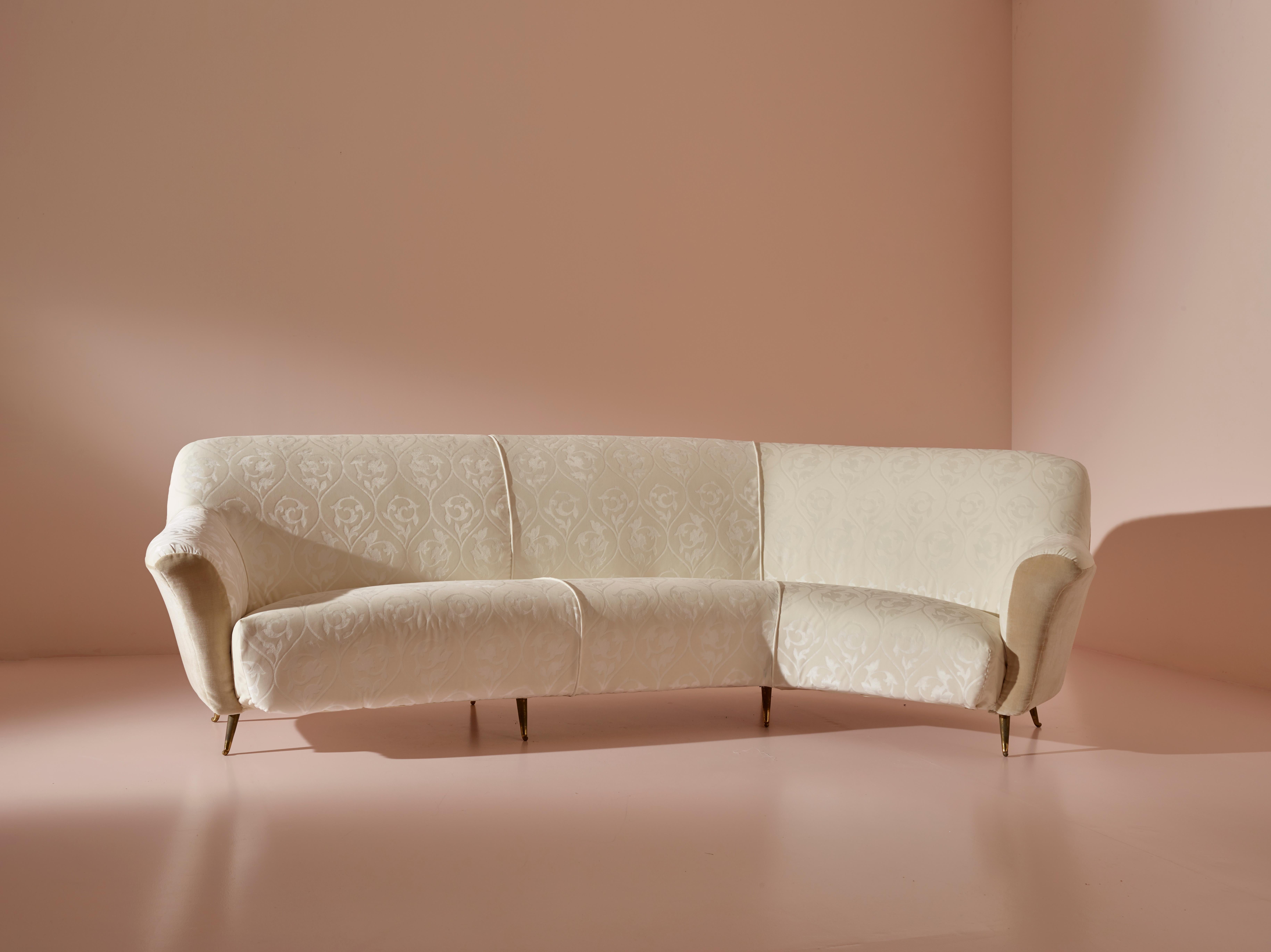 Mid-Century Modern Ico Parisi Curved fabric sofa with brass legs by Isa Bergamo, Italy, 1950s For Sale