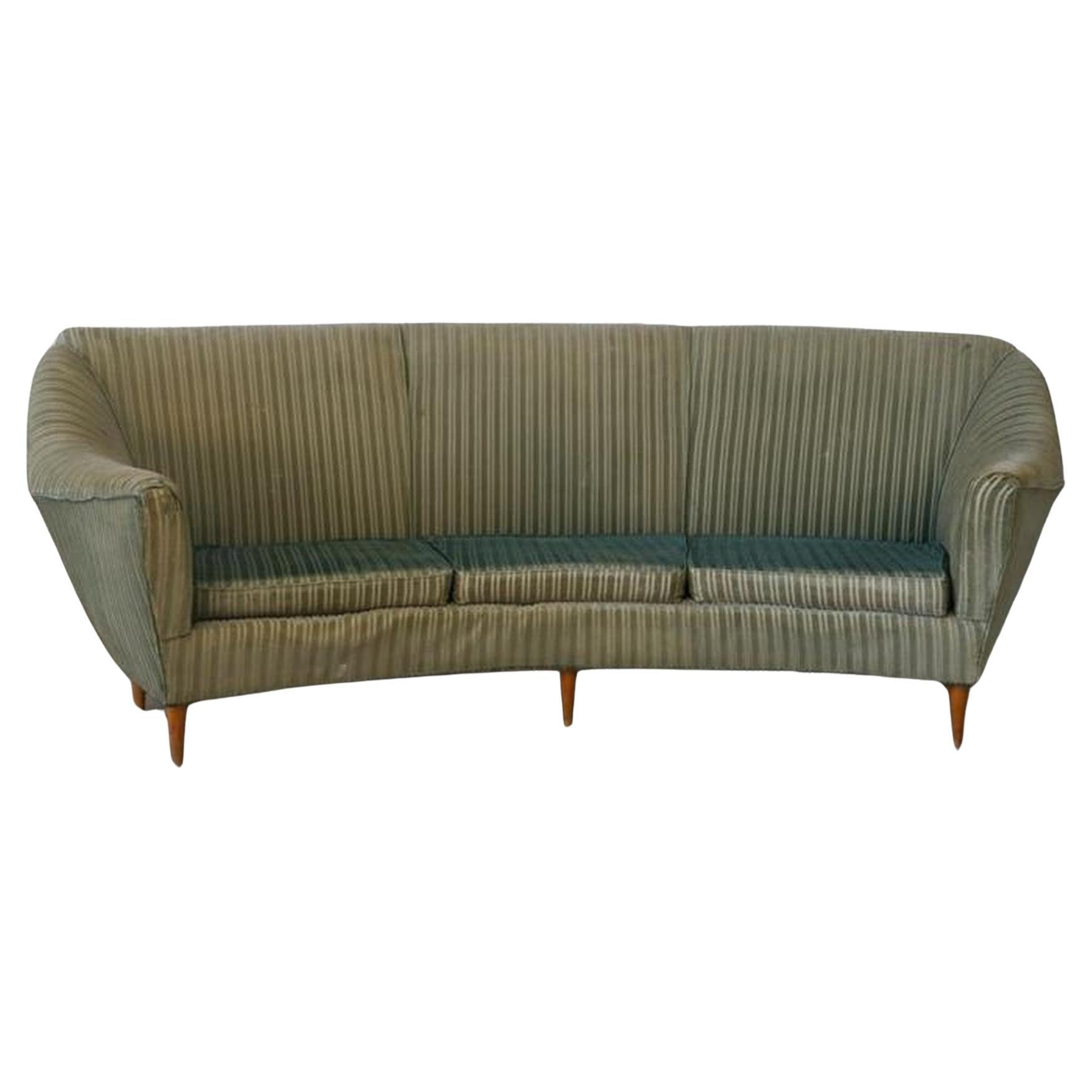 Ico Parisi Curved Sofa In Good Condition In Red Lion, PA