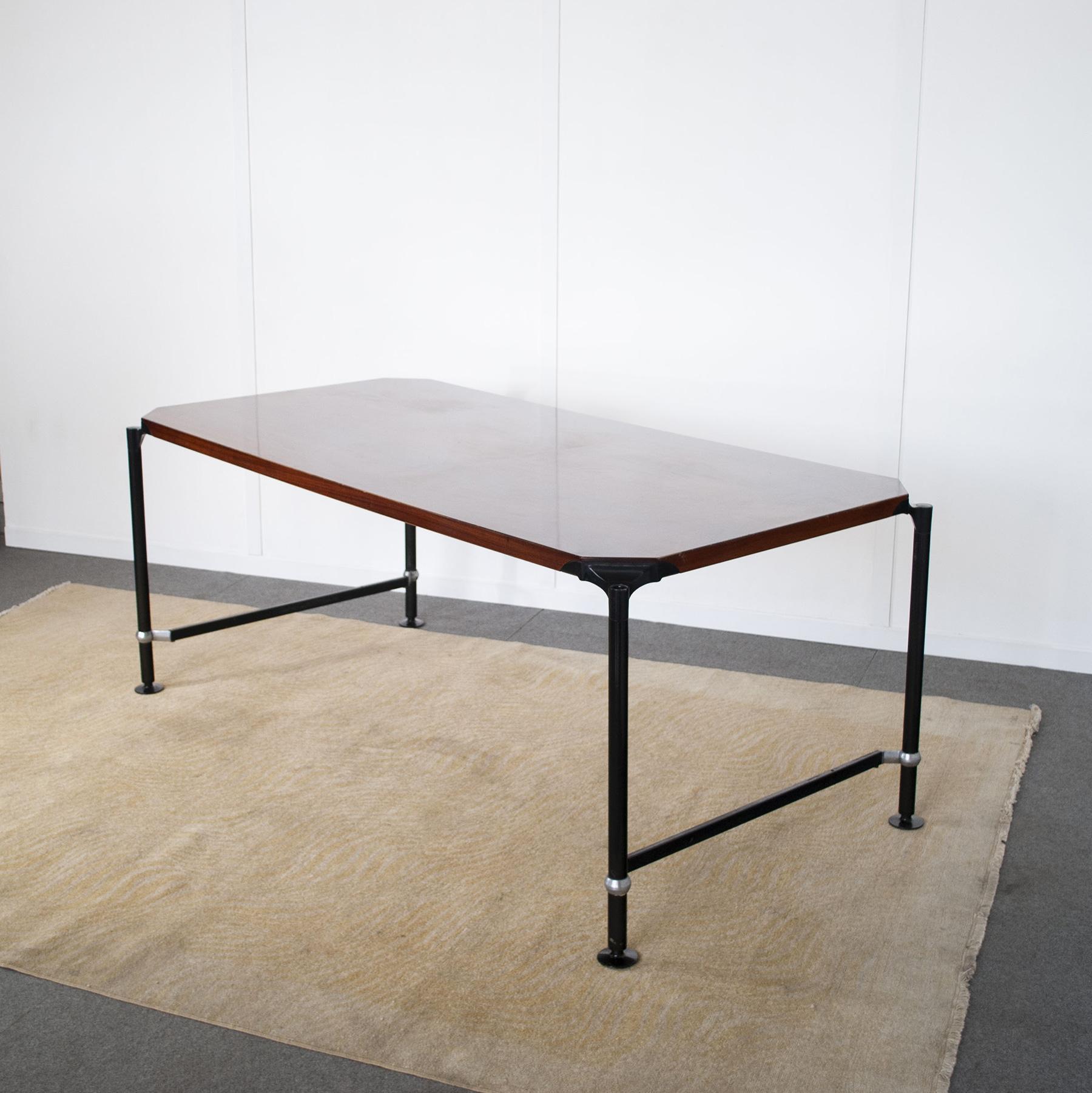 Ico Parisi Desk for MIM Rome from 1960s In Good Condition In bari, IT