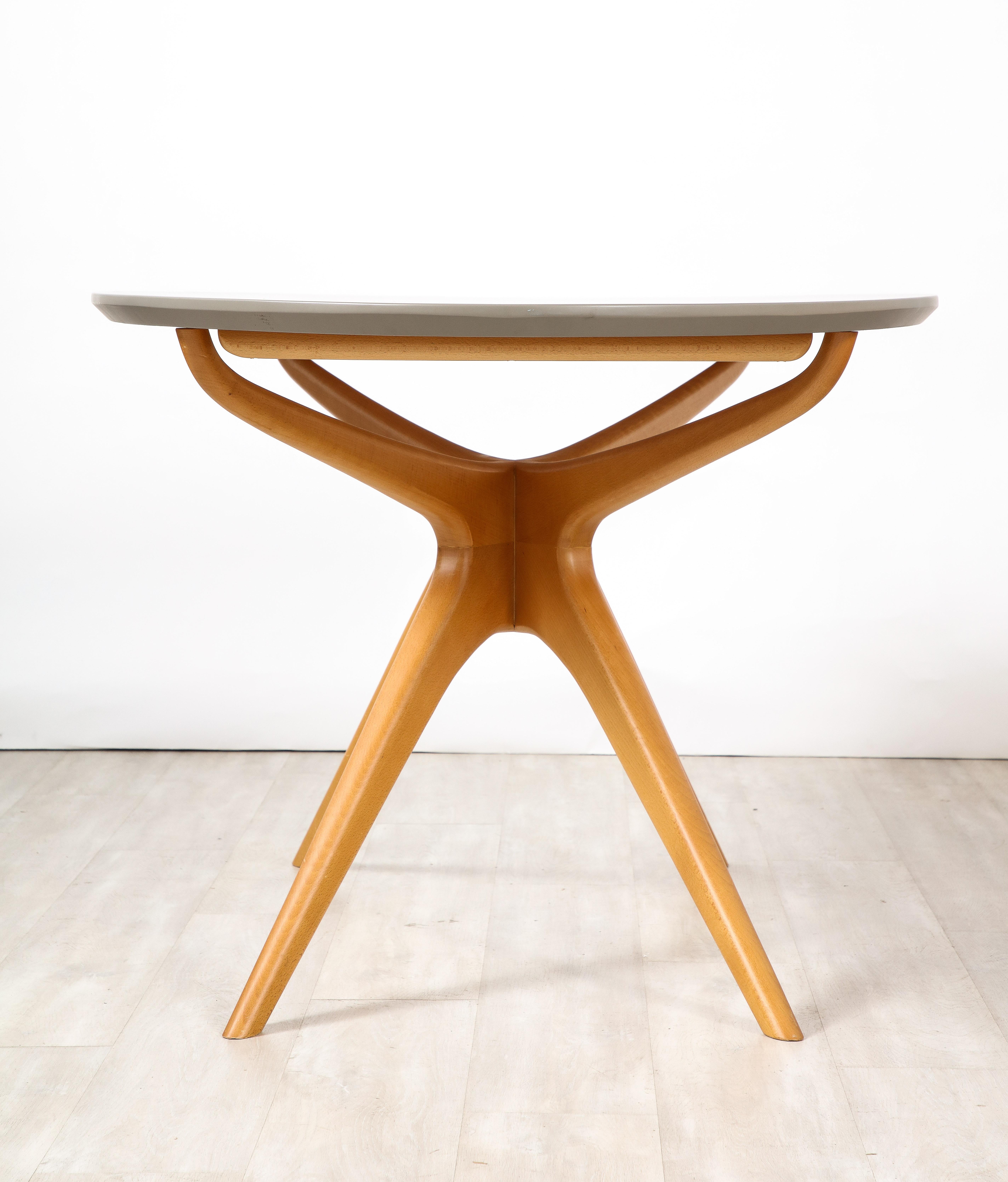 Ico Parisi Manner Dining Table with Oval Top, Italy, circa 1950  For Sale 8