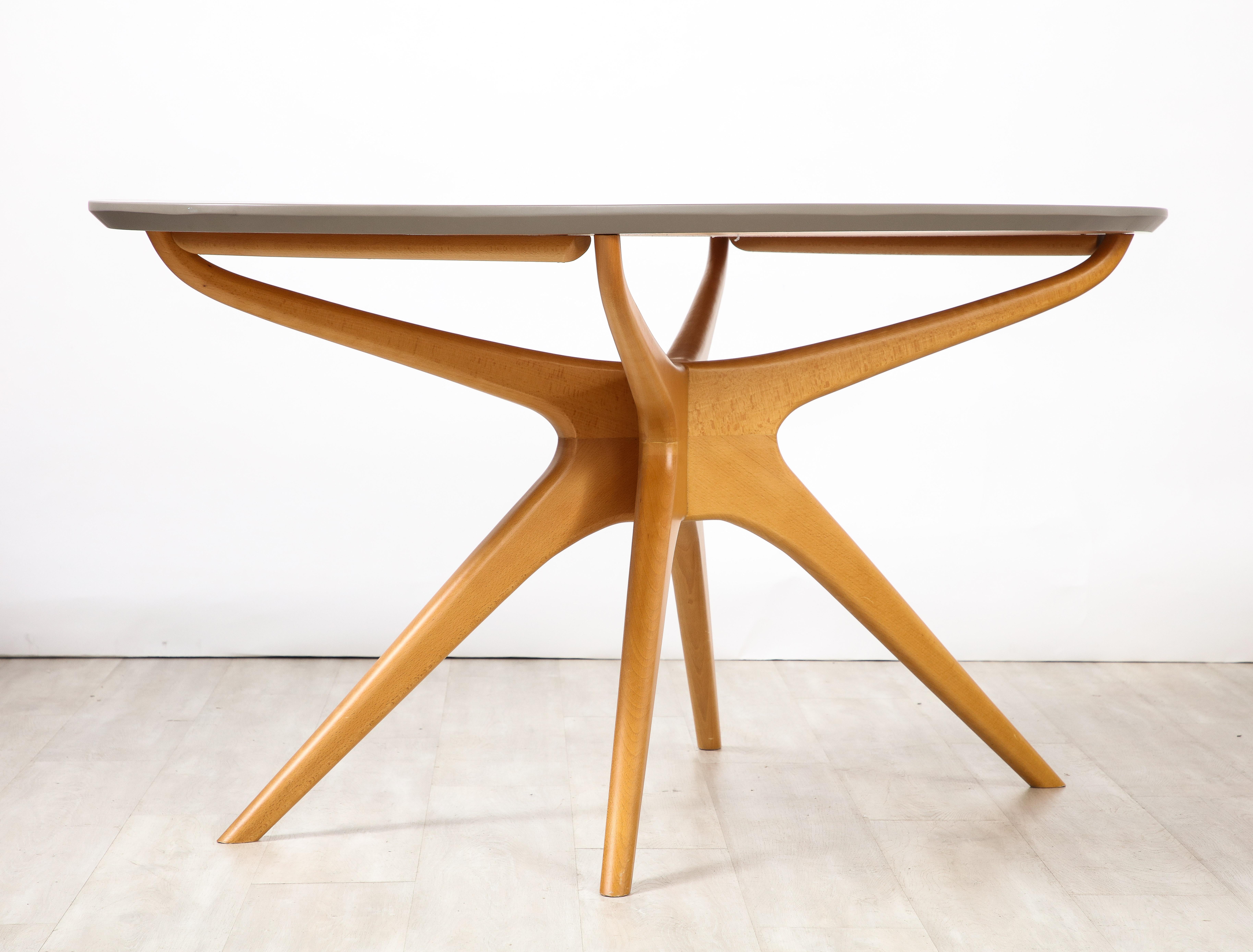 Ico Parisi Manner Dining Table with Oval Top, Italy, circa 1950  For Sale 9