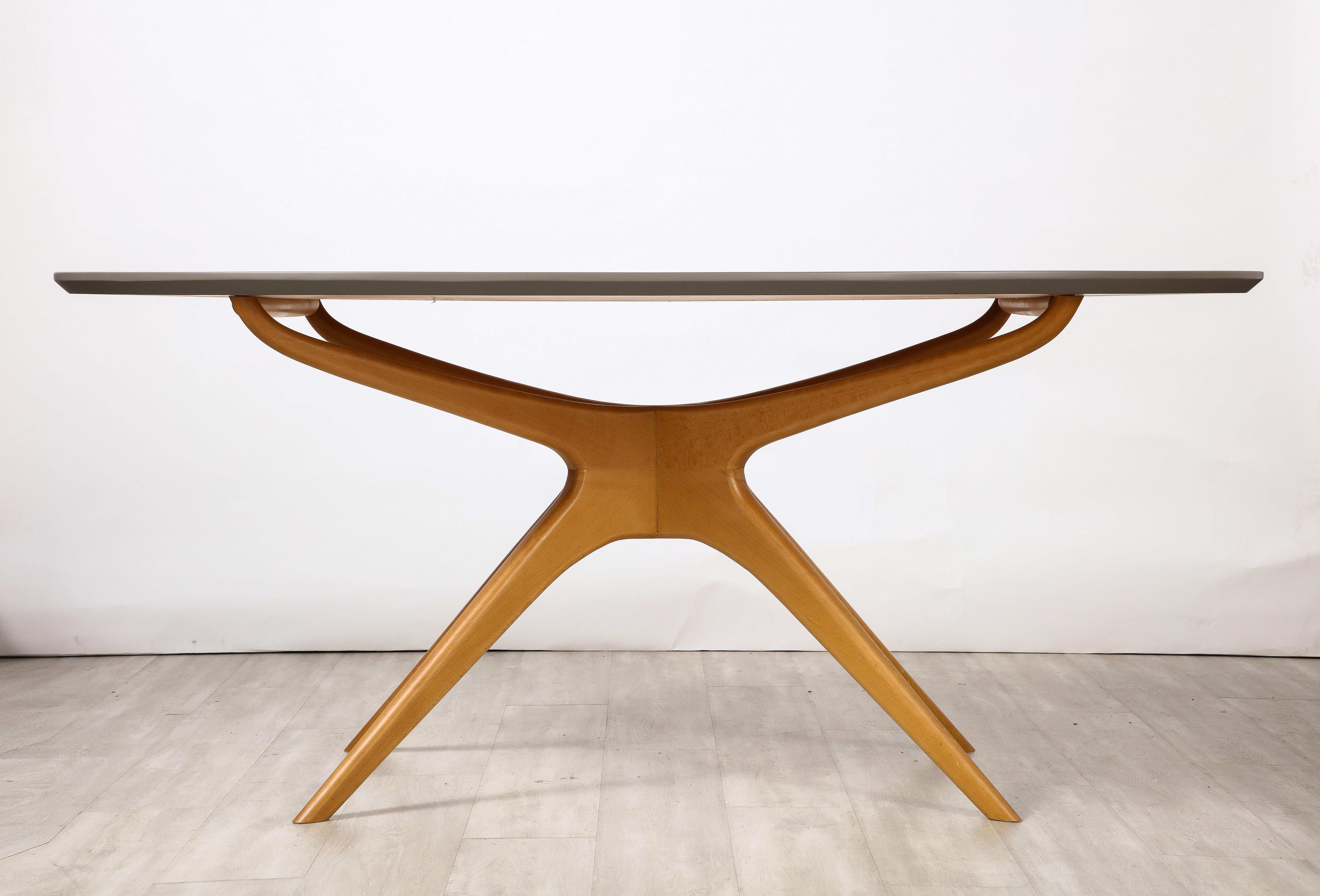 Ico Parisi Manner Dining Table with Oval Top, Italy, circa 1950  For Sale 10