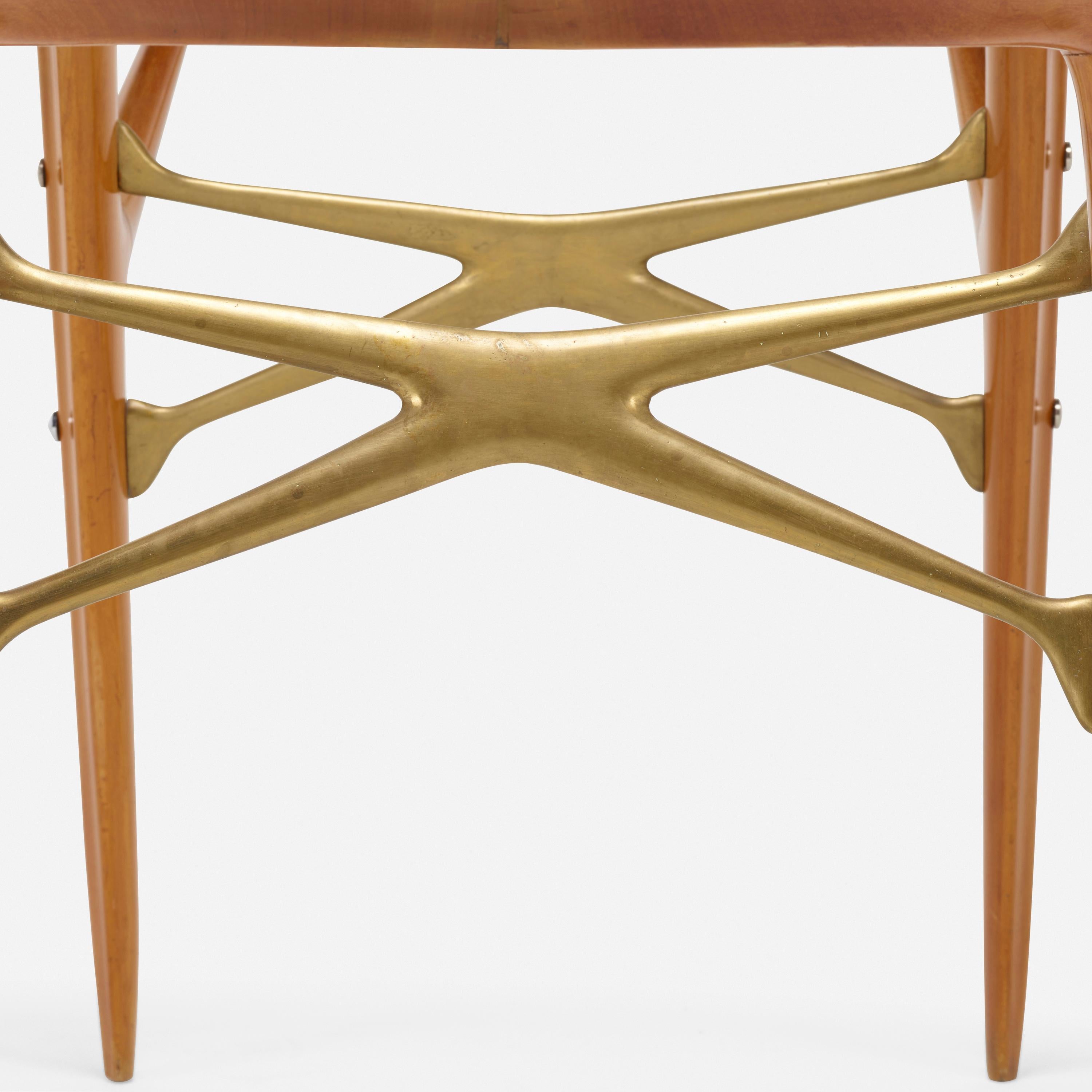 Ico Parisi: Stunning Oval Dining Table in Elm, Glass, and Bronze, Italy 1950s For Sale 6