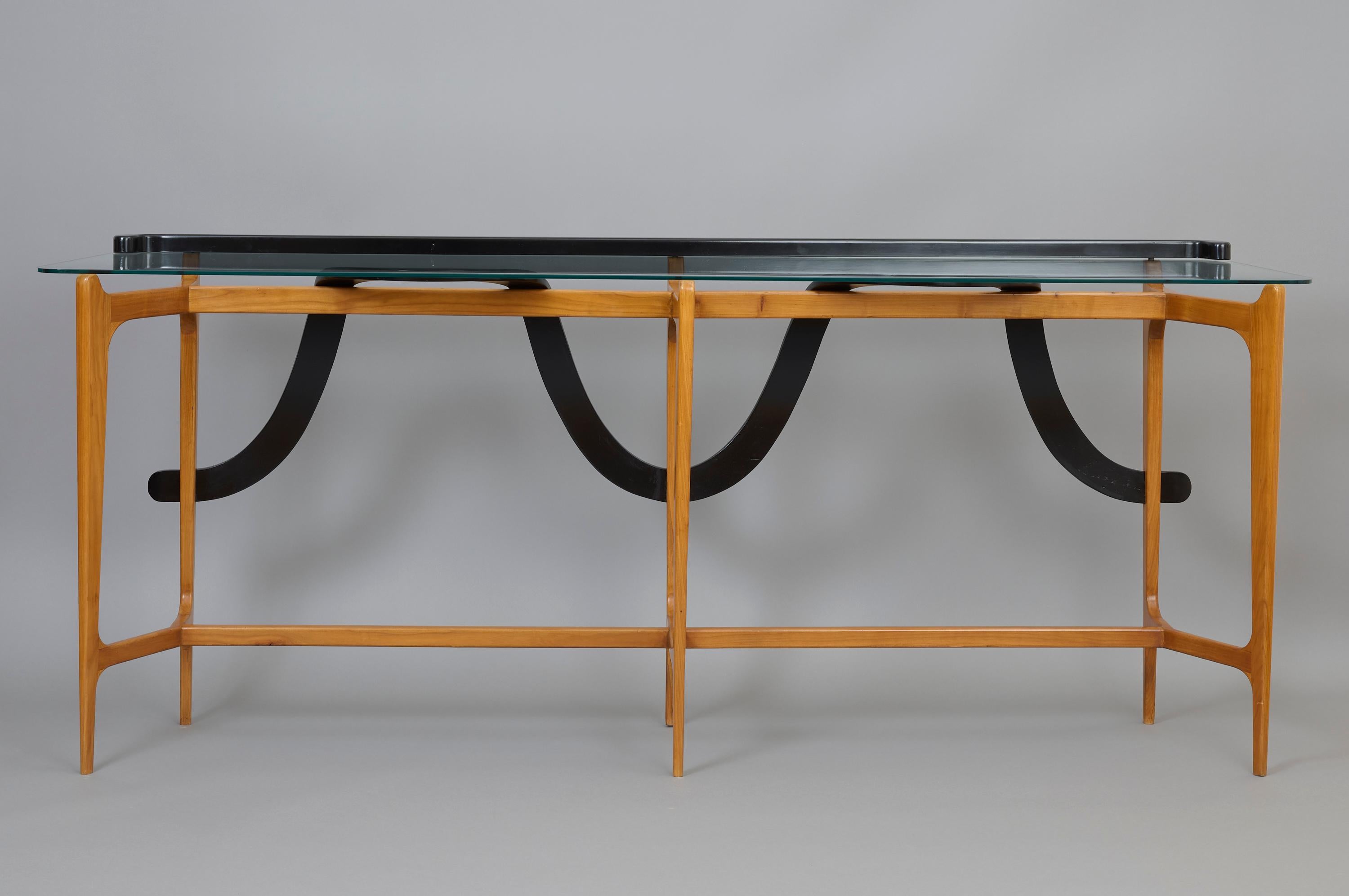Ico Parisi: Exquisite Sculptural Console in Polished & Ebonized Wood, Italy 1950 For Sale 4