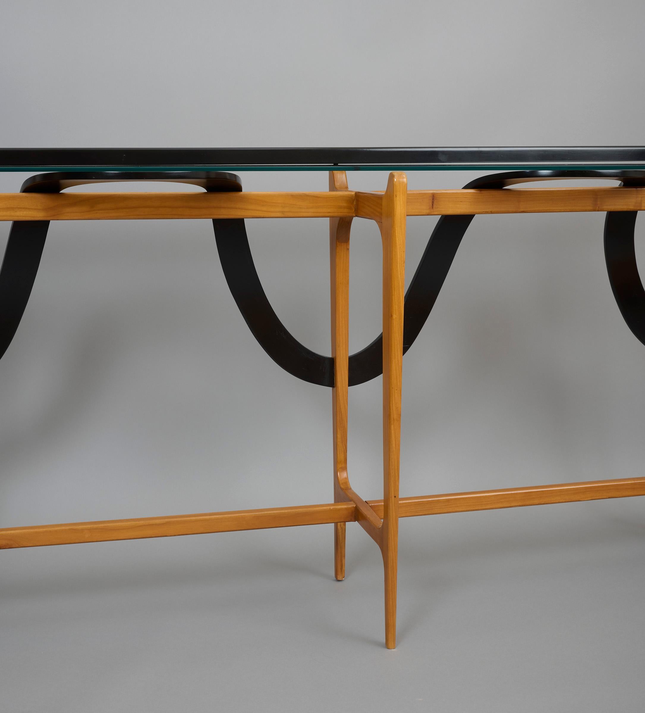 Ico Parisi: Exquisite Sculptural Console in Polished & Ebonized Wood, Italy 1950 For Sale 9