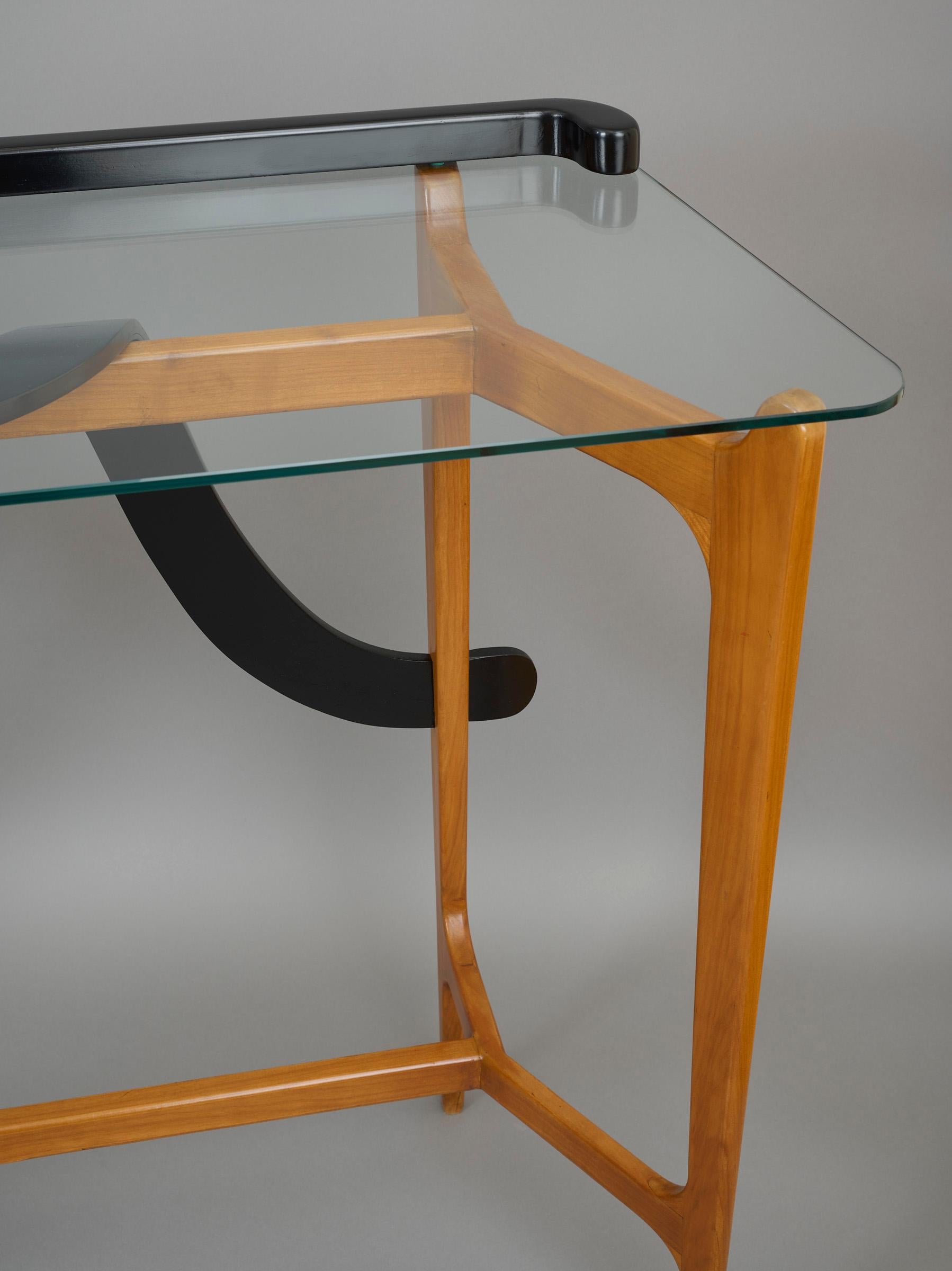 Ico Parisi: Exquisite Sculptural Console in Polished & Ebonized Wood, Italy 1950 For Sale 10