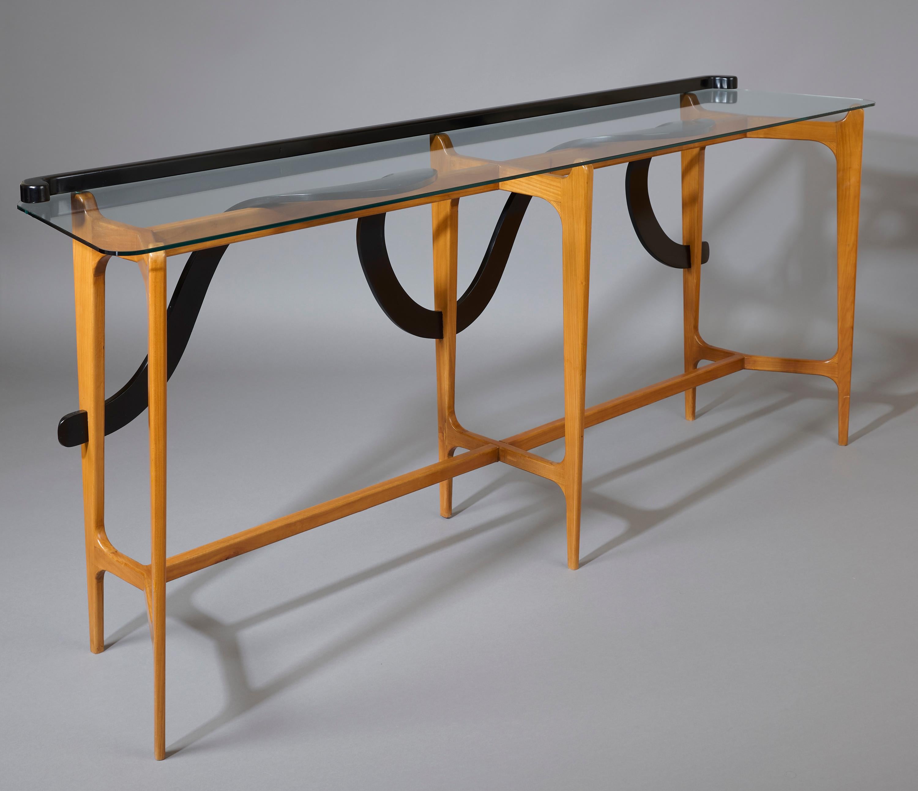 Mid-Century Modern Ico Parisi: Exquisite Sculptural Console in Polished & Ebonized Wood, Italy 1950 For Sale