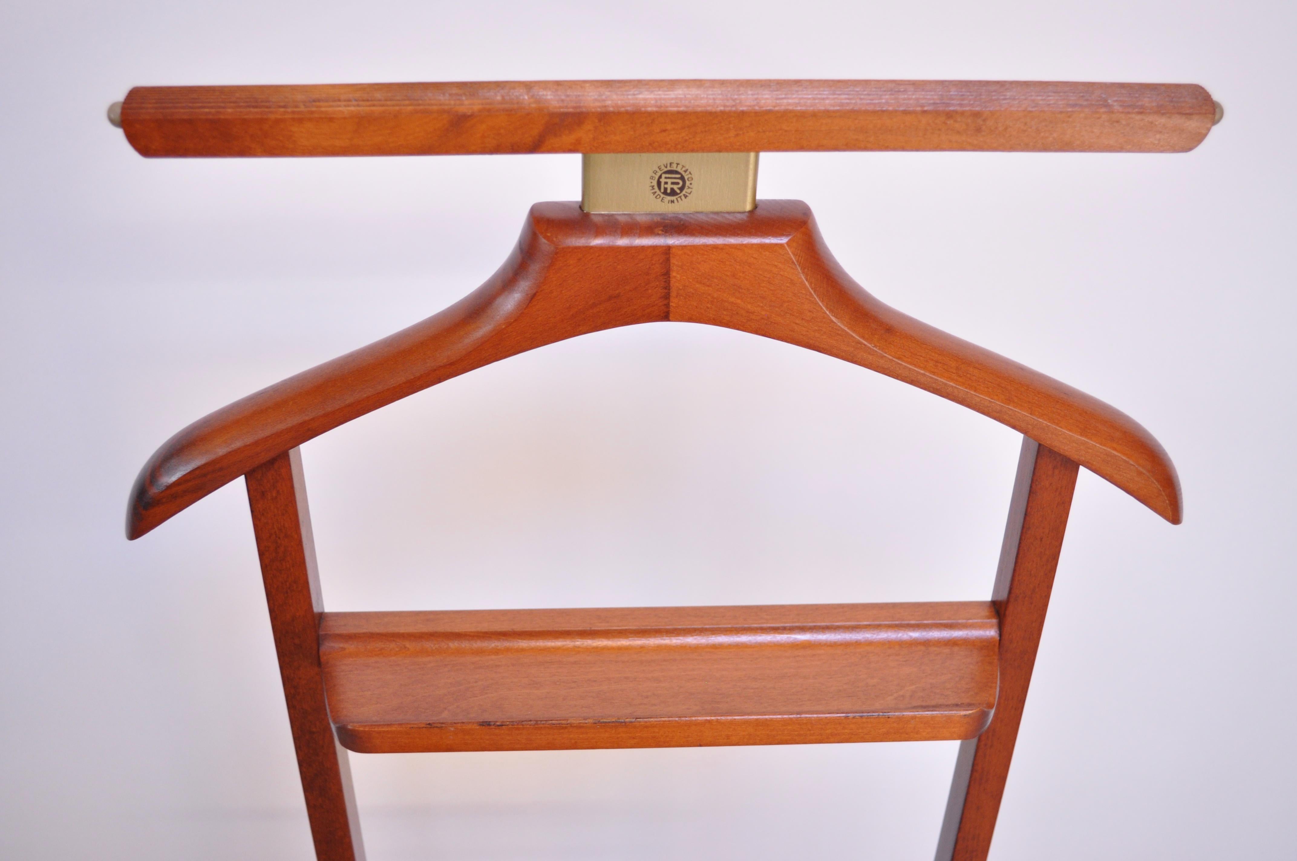 Mid-20th Century Fratelli Reguitti Mahogany and Brass Valet in the Style of Ico Parisi