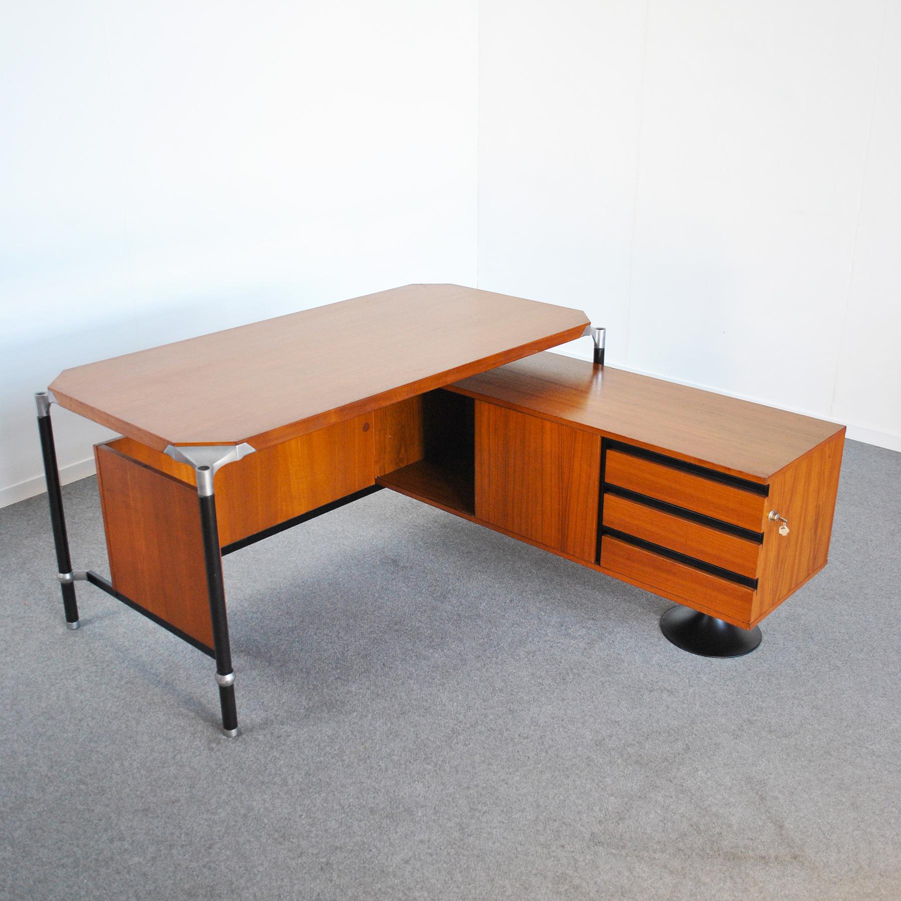 Ico Parisi für MIM Italienischer Schreibtisch aus der Mitte des Jahrhunderts 1960er Jahre (Aluminium) im Angebot