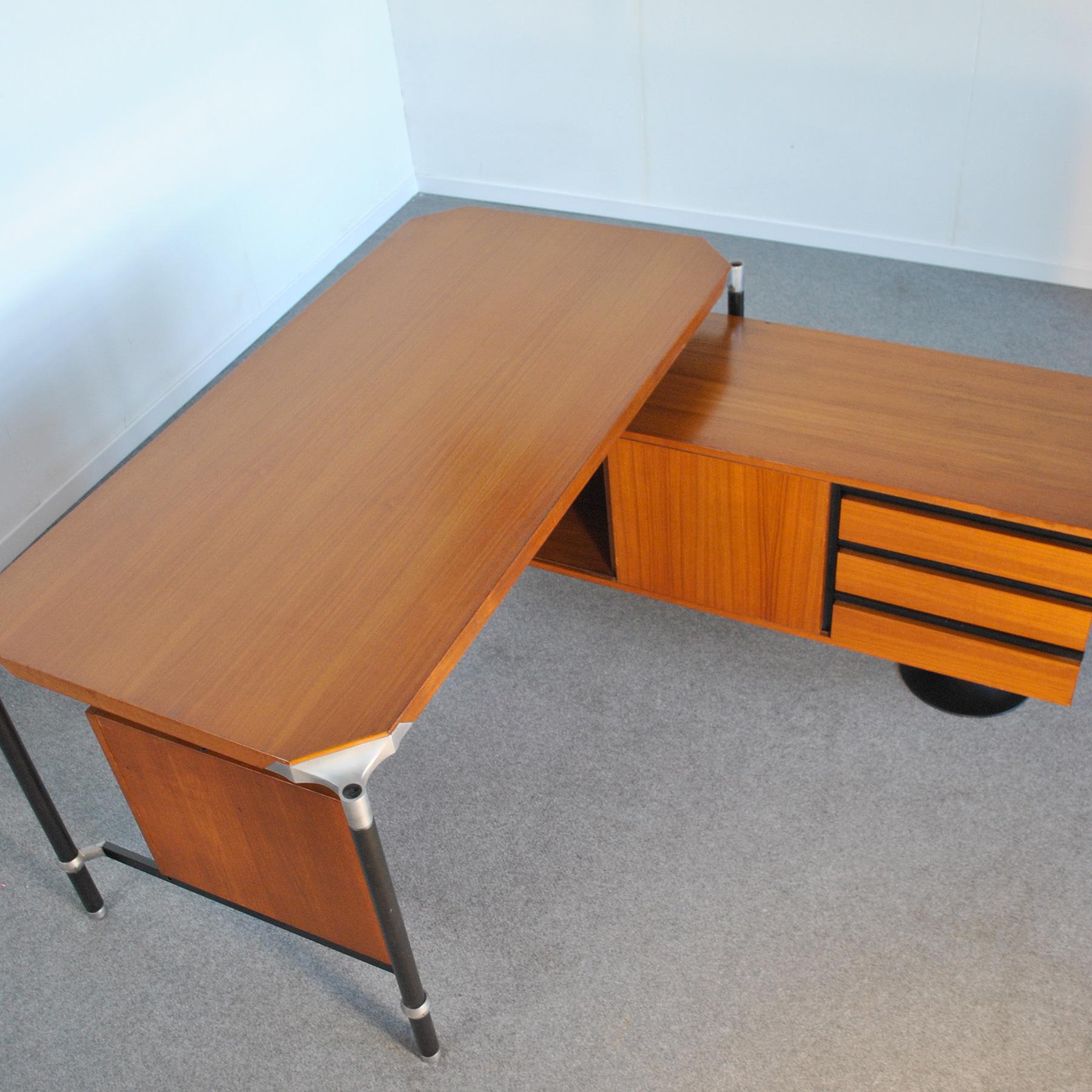 Aluminum Ico Parisi for MIM Italian Midcentury Desk 1960's For Sale