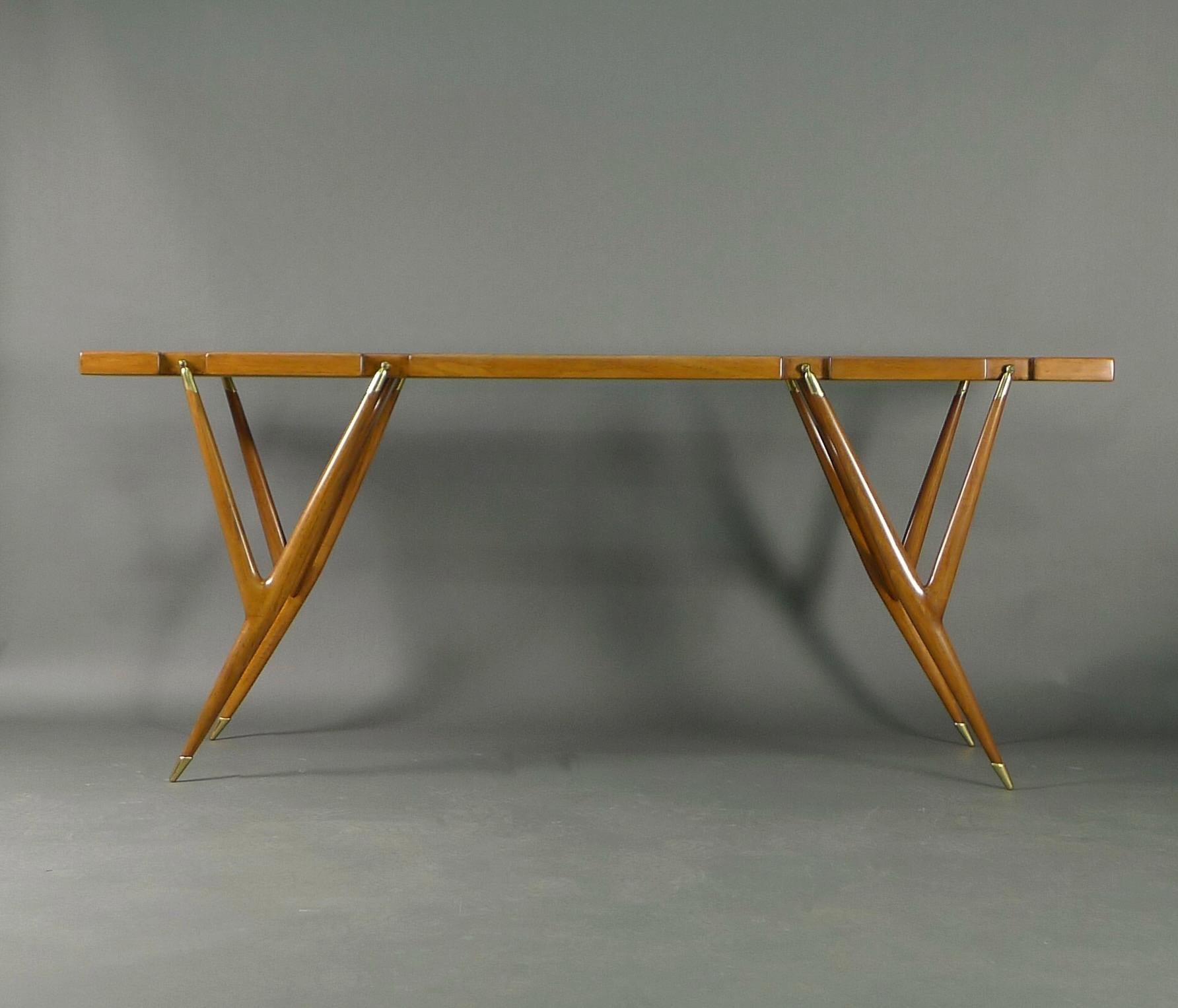 Mid-Century Modern Ico Parisi for Singer & Sons, Walnut and Brass Console Table, 1950s
