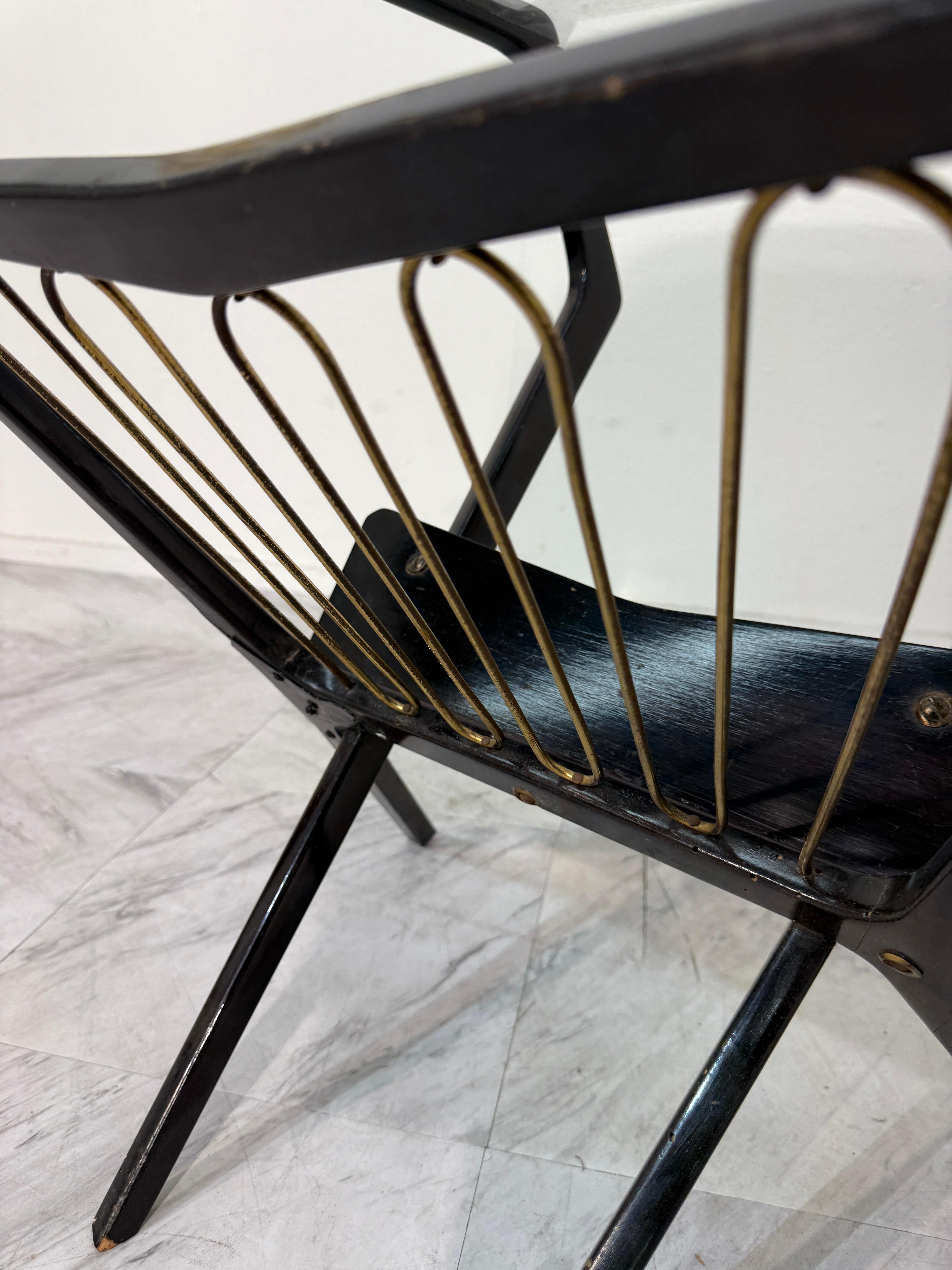 Metà XX secolo Portariviste italiano Ico Parisi con piano in vetro in vendita