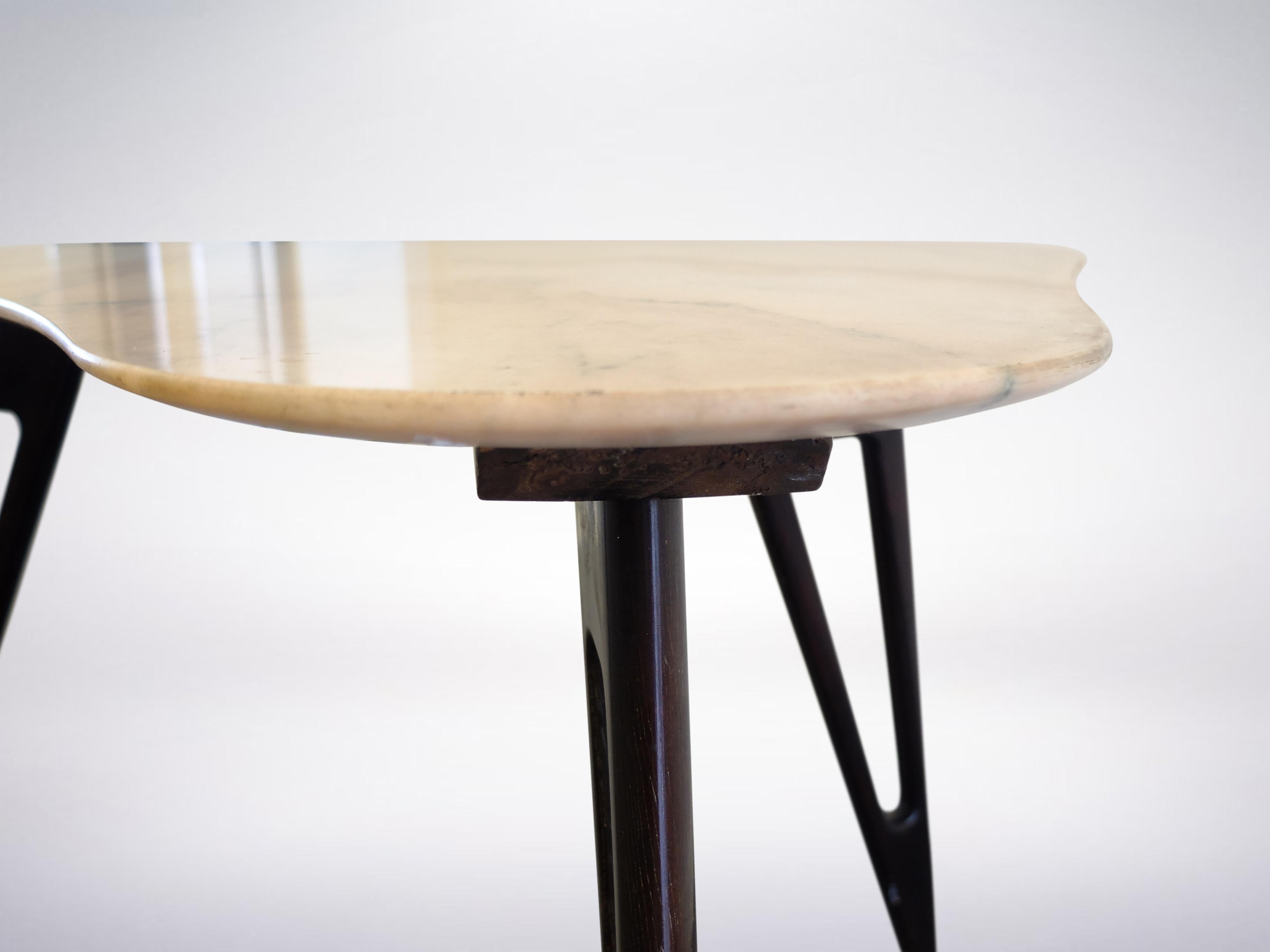 Mid-20th Century Ico Parisi, Italian Mid-Century Modern Side Table in Marble and Mahogany, 1950
