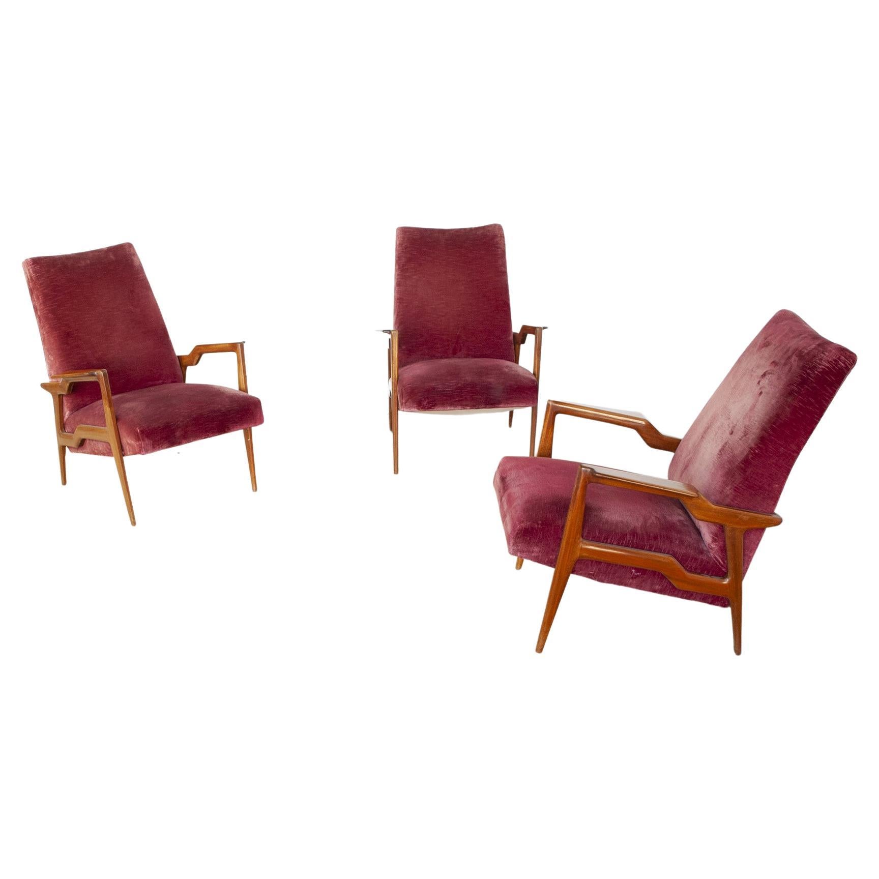Set of three armchairs worked wood frame covered with original velvet of the time attributable to Ico Parisi late 1950s.

Additional measurements: seat depth 50 cm – back height 57 cm

Domenico (Ico) Parisi was born on September 23, 1916, in