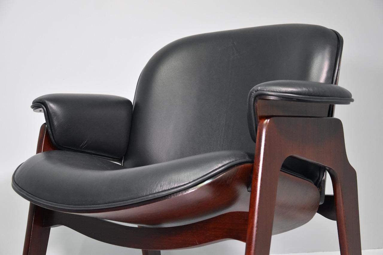 Ico Parisi Italian Wood and Leather Armchairs for MIM Roma, 1960s For Sale 3