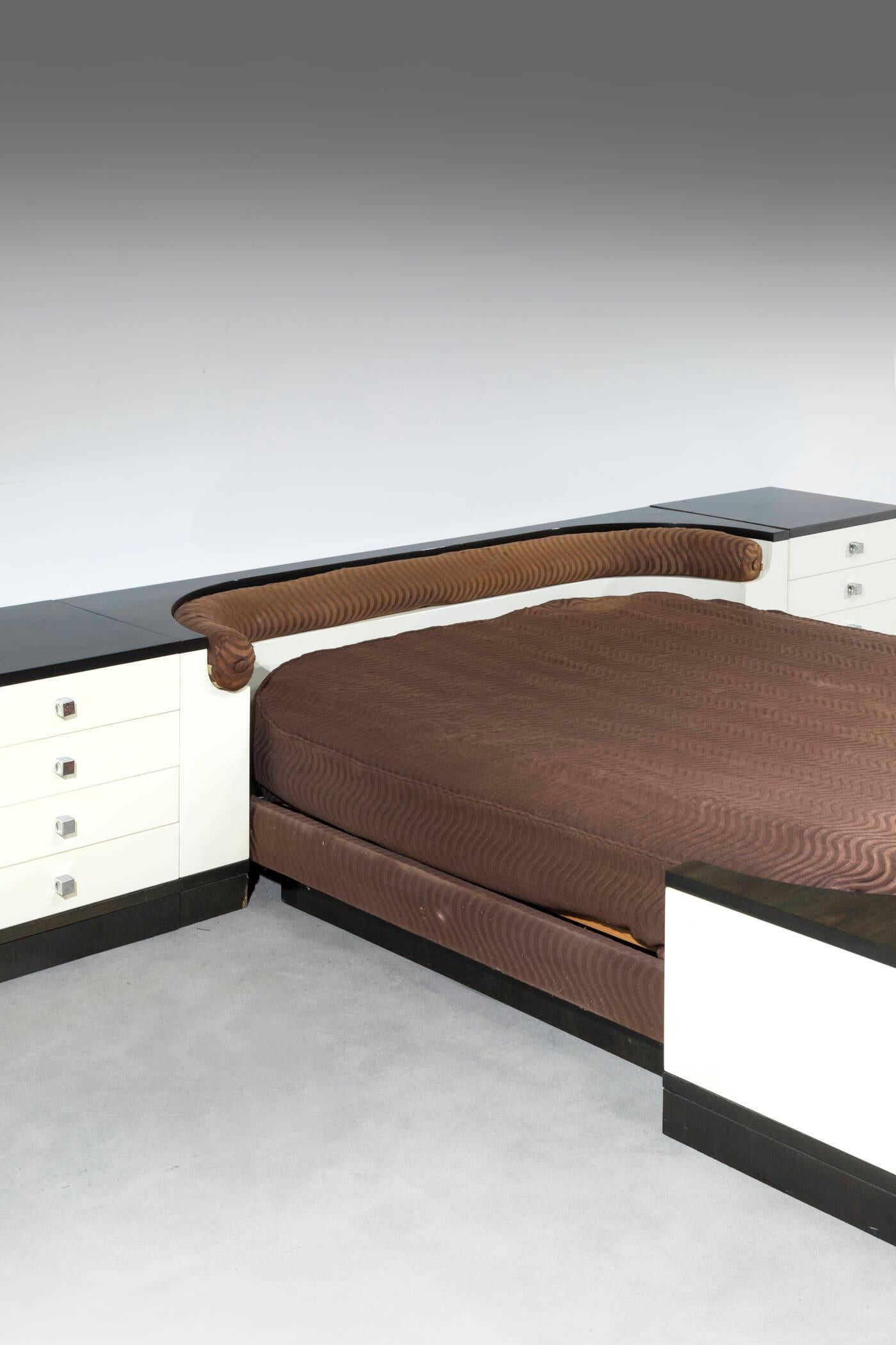 Ico Parisi, Bed and bedside tables from the 540 series, Prod. Fratelli Longhi, 1960s In Good Condition For Sale In Rivoli, IT