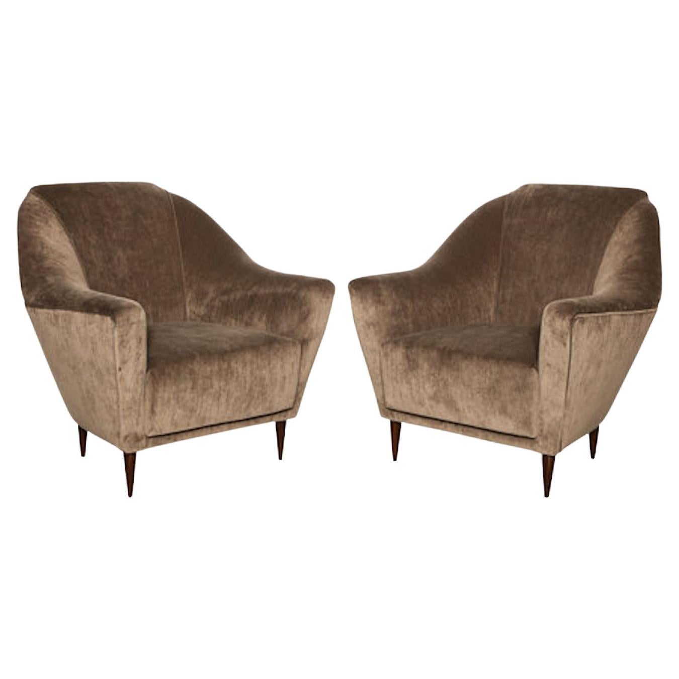 Pair of "King," Swivel Lounge Chairs by Andre Vandenbeuck at 1stDibs