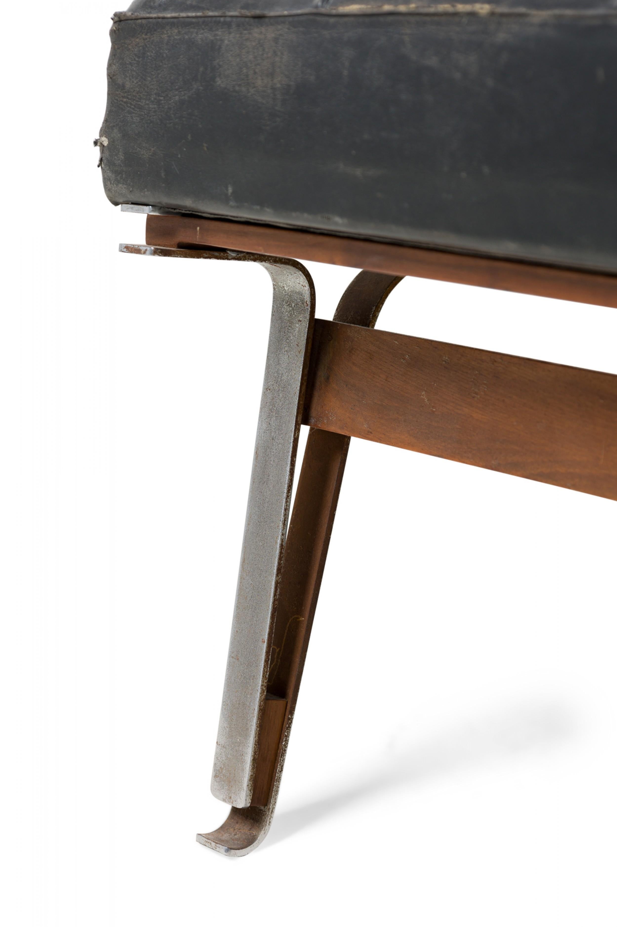 Ico Parisi Midcentury Italian Metal & Black Leather Upholstered Slipper Chair For Sale 7