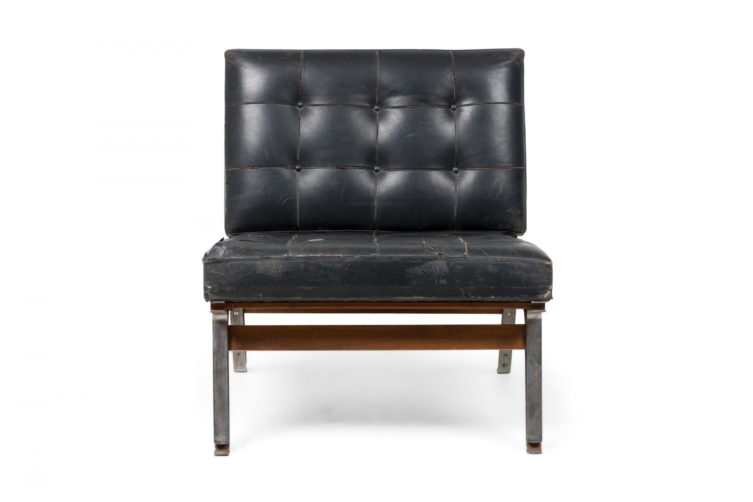 Ico Parisi Midcentury Italian Metal & Black Leather Upholstered Slipper Chair For Sale