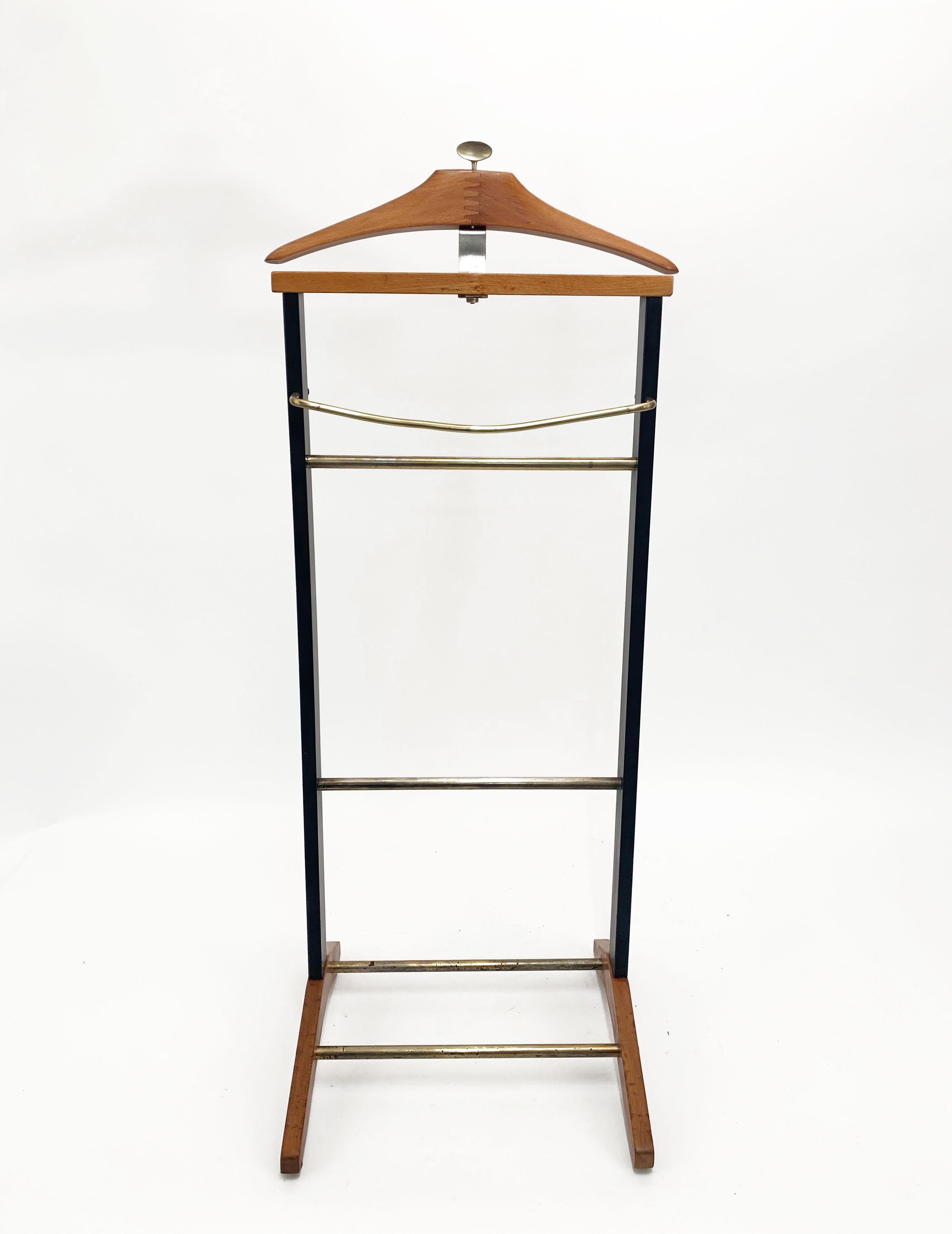 Ico Parisi Midcentury Beechwood and Brass Suit Rack for Fratelli Reguitti 1960s 5