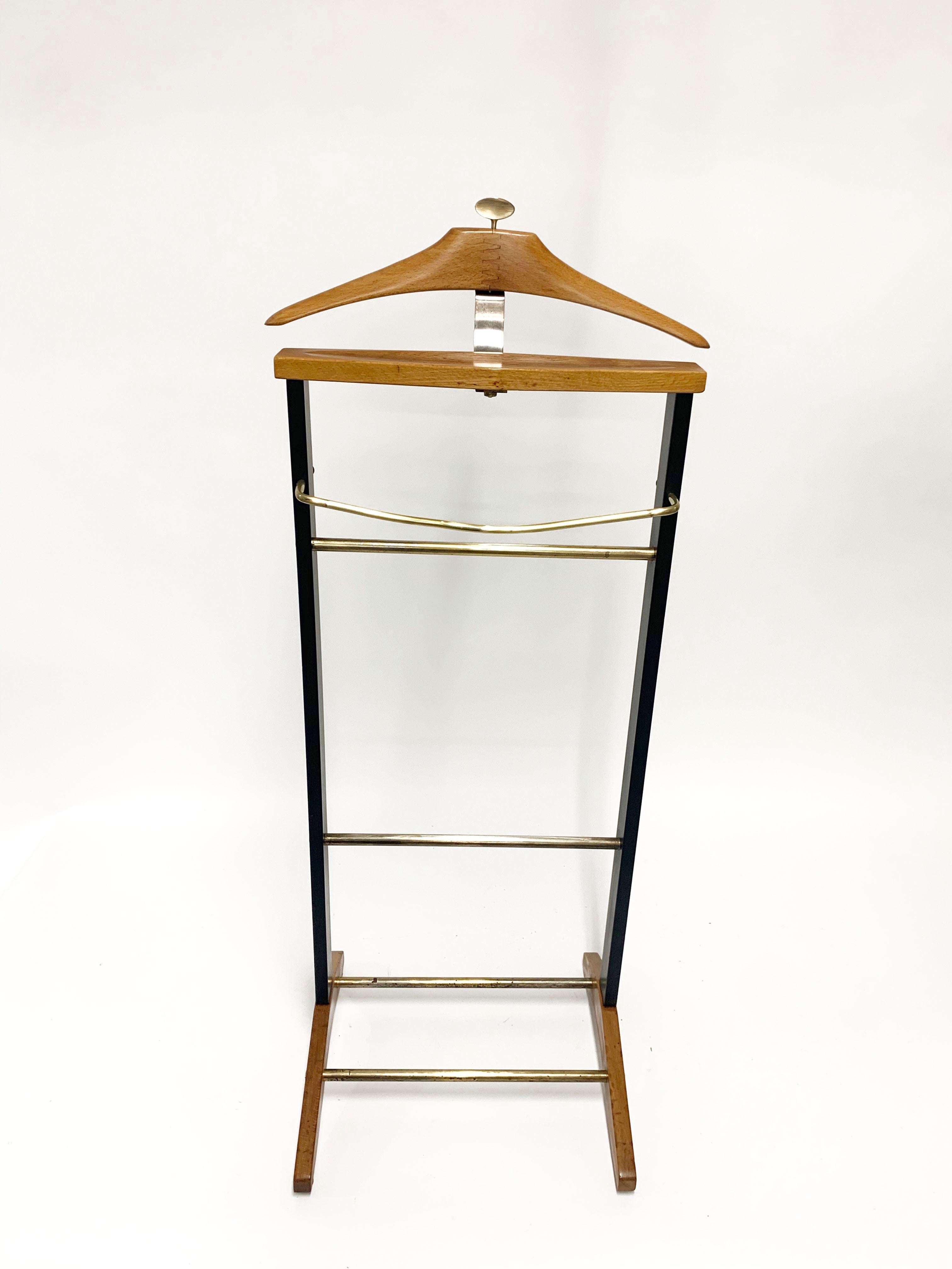 Ico Parisi Midcentury Beechwood and Brass Suit Rack for Fratelli Reguitti 1960s 7