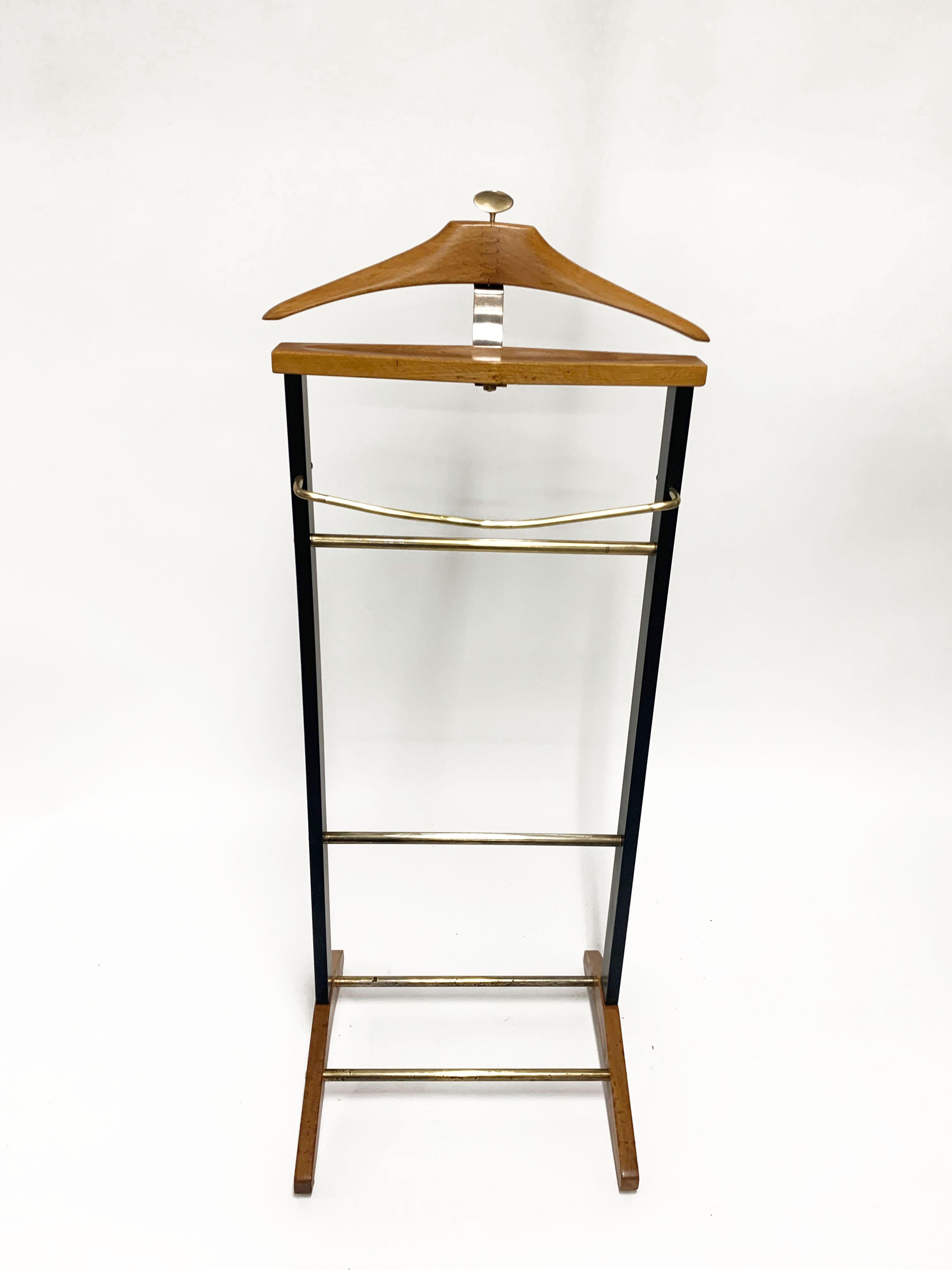 Ico Parisi Midcentury Beechwood and Brass Suit Rack for Fratelli Reguitti 1960s 8