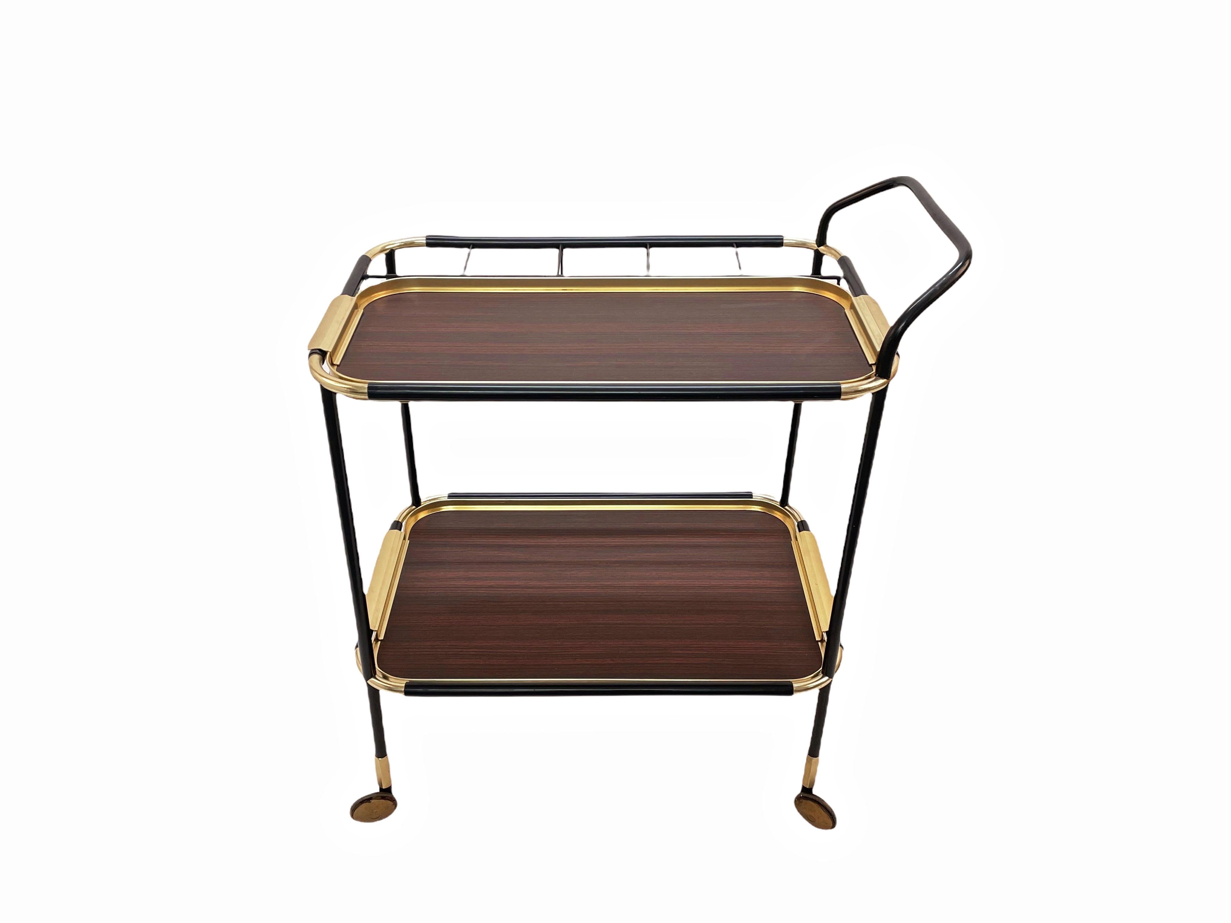 Ico Parisi Mid-Century Mahogany Bar Cart with Trays and Bottle Holder, MB 1960s In Excellent Condition For Sale In Roma, IT