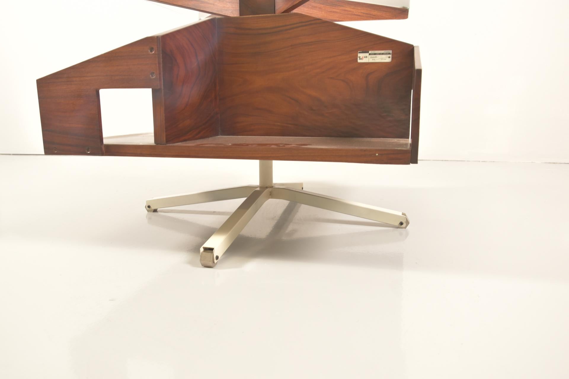 Ico Parisi Midcentury Rosewood Italian Coffee Table with Rotating Shelves, 1950s 1