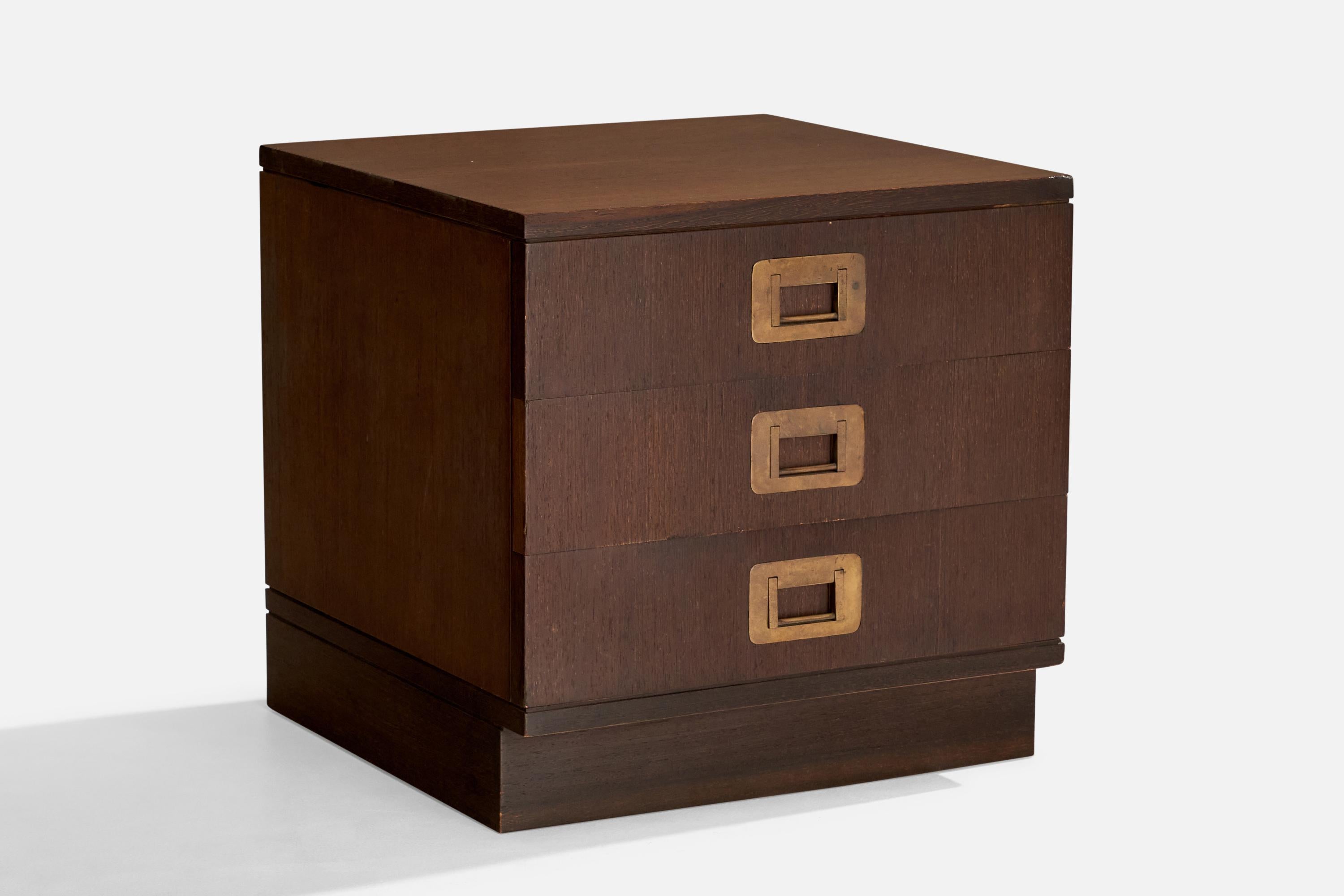 Ico Parisi, Nighstands, Wood, Brass, Italy, 1960s In Good Condition For Sale In High Point, NC