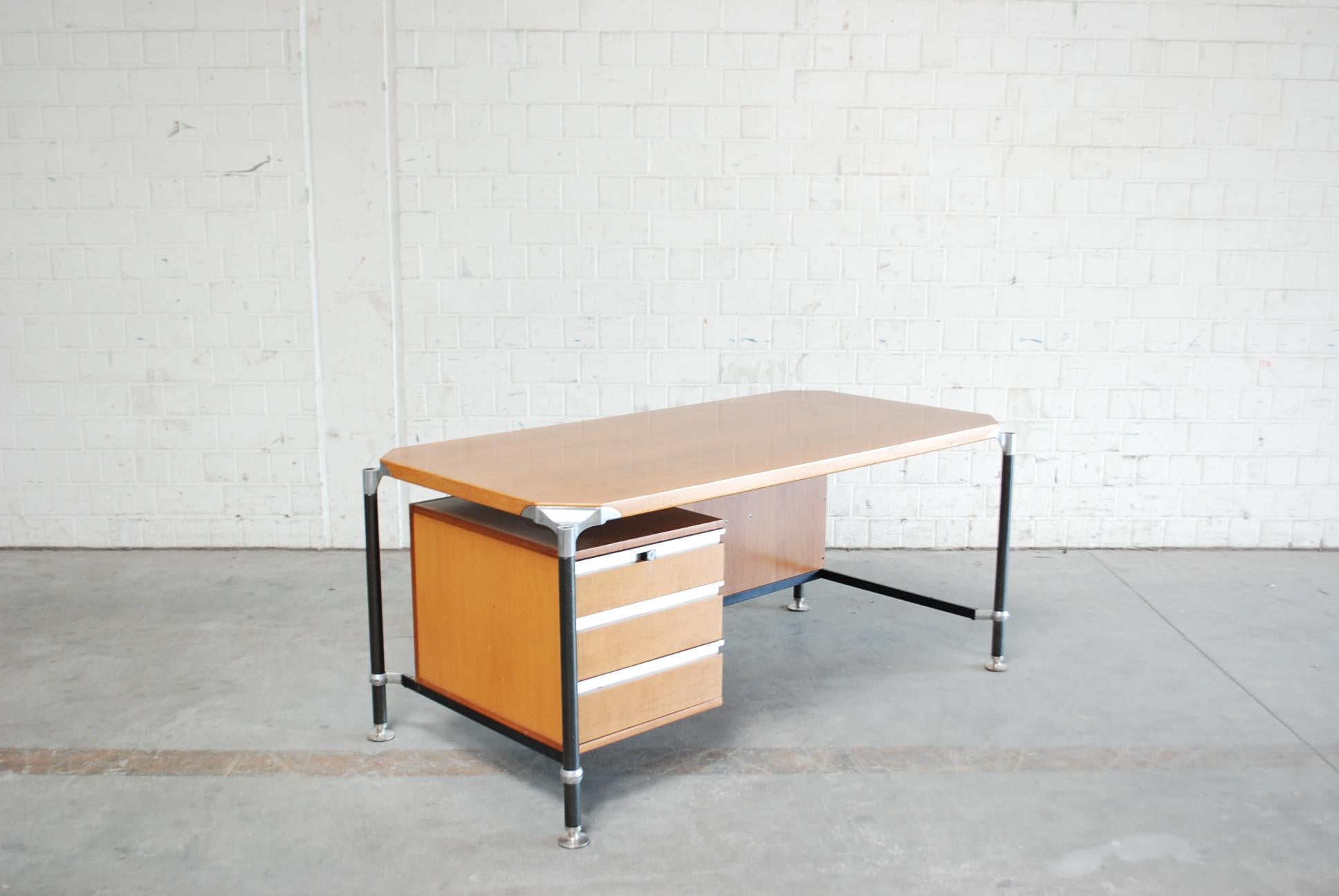 Ico Parisi Office Desk Writing Table for MIM Midcentury, 1960 8