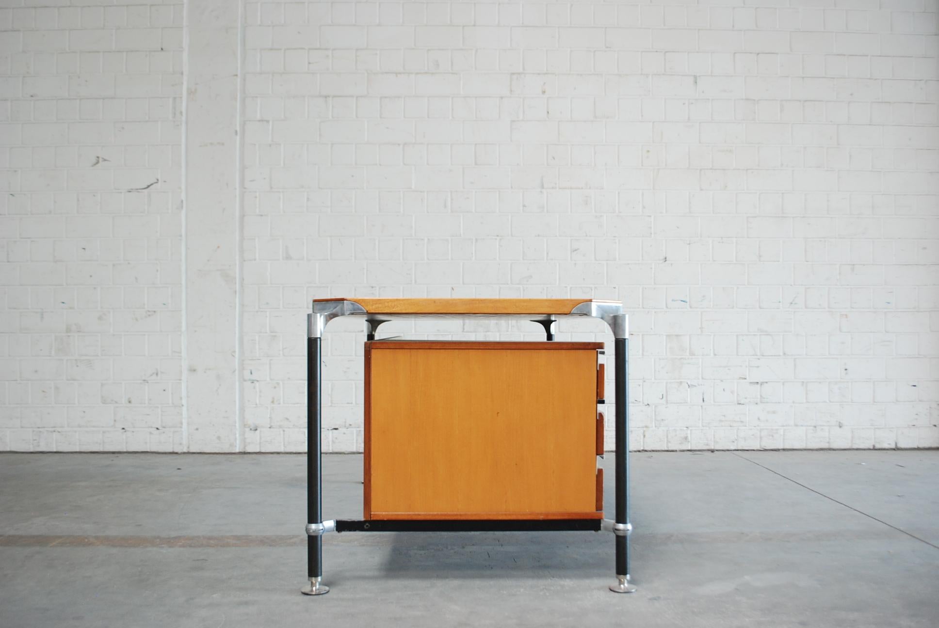 Ico Parisi Office Desk Writing Table for MIM Midcentury, 1960 9