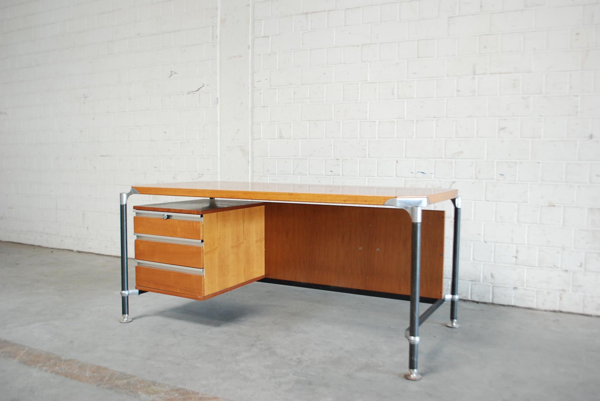 Mid-20th Century Ico Parisi Office Desk Writing Table for MIM Midcentury, 1960
